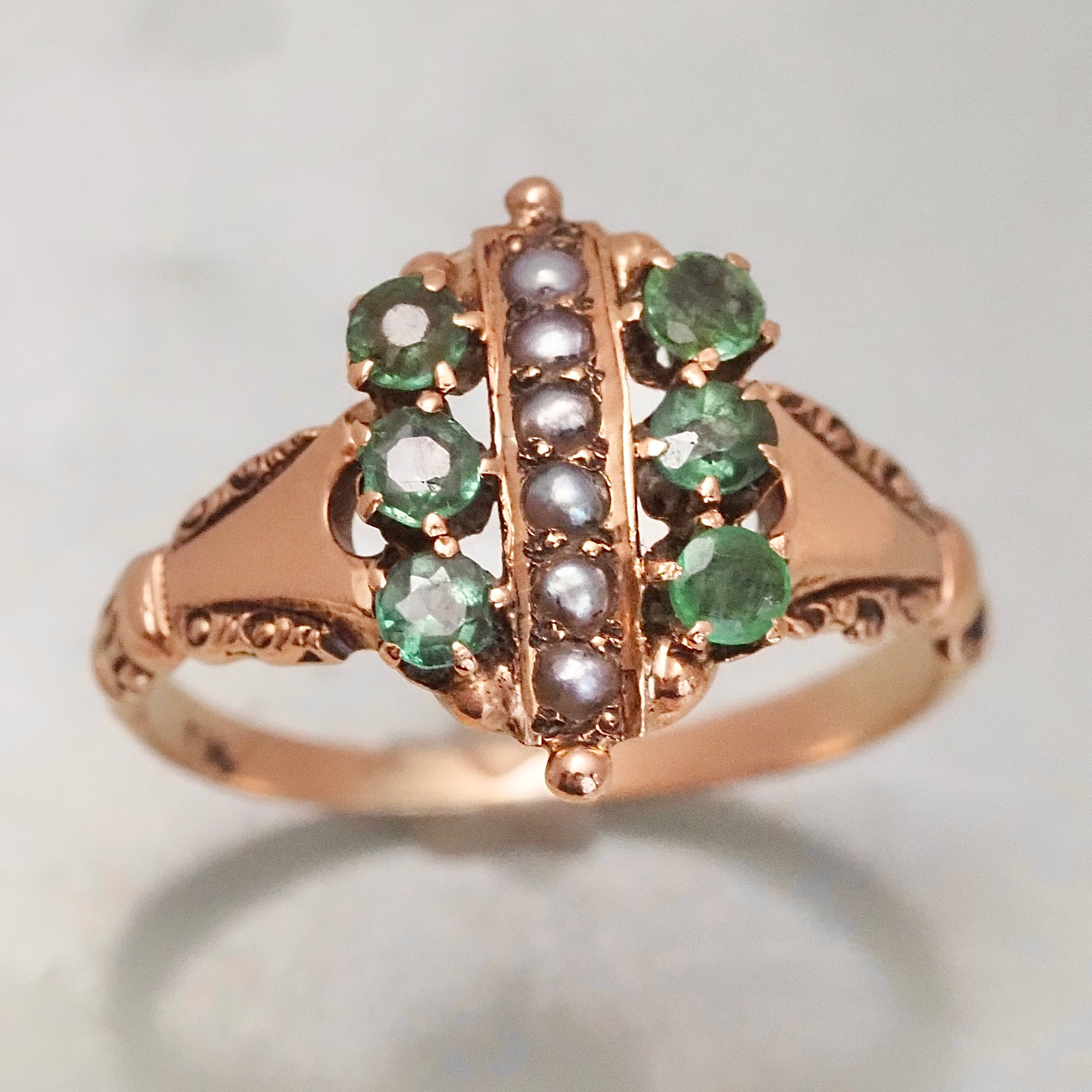 Antique Victorian Emerald & Pearl 10k Gold Ring