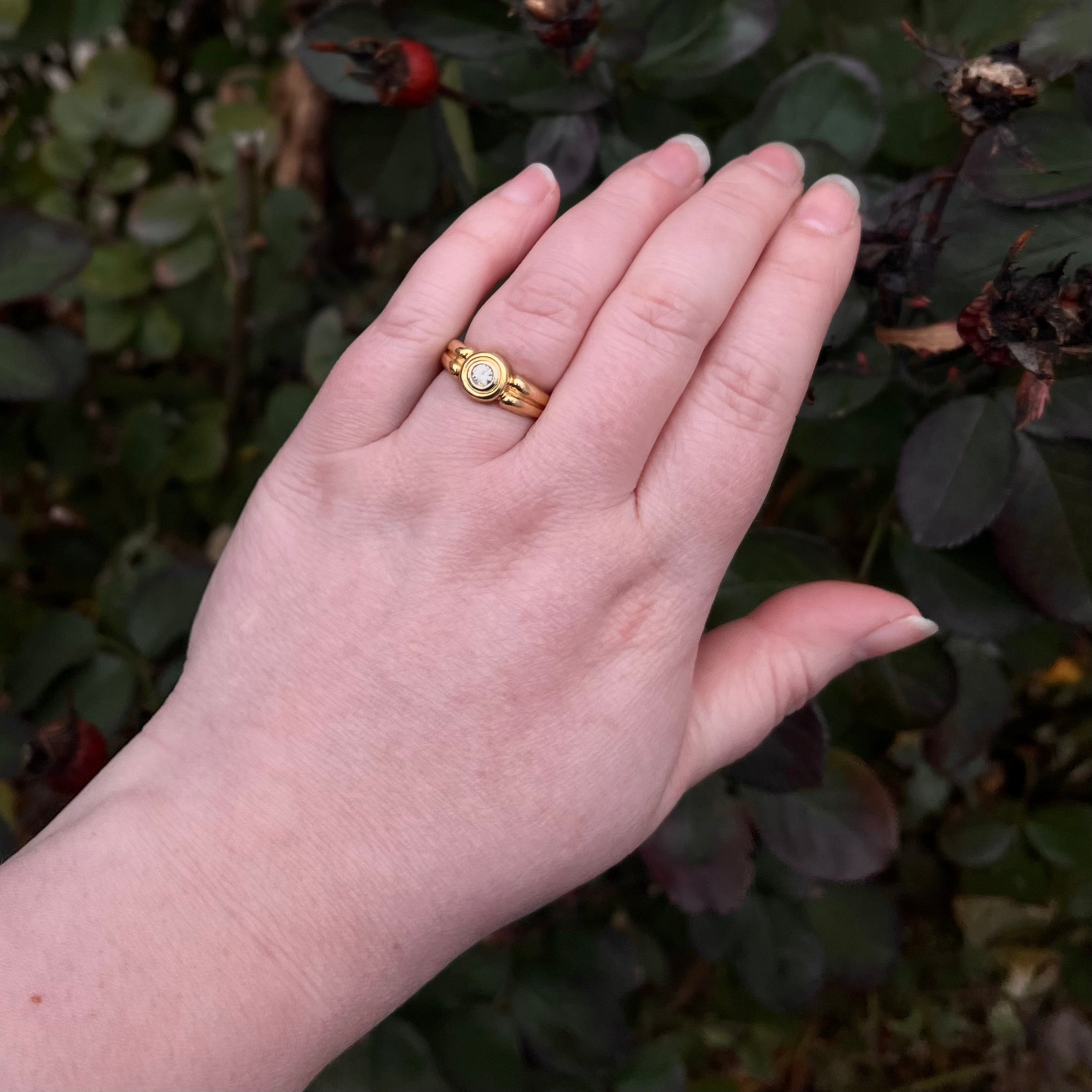 Vintage 14k Gold Round Brilliant Cut Diamond Solitaire Ring