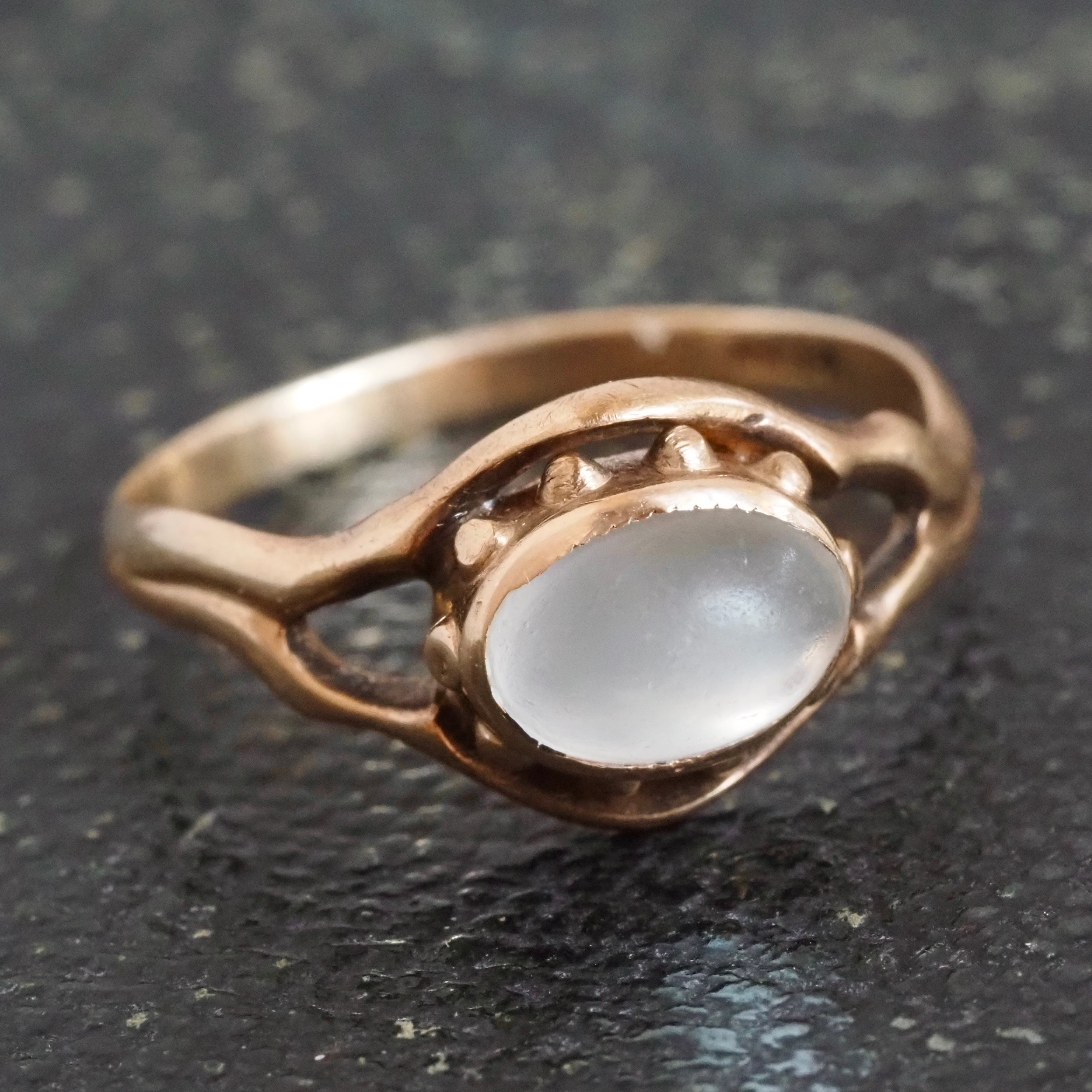 Antique Moonstone 10k Gold Ring