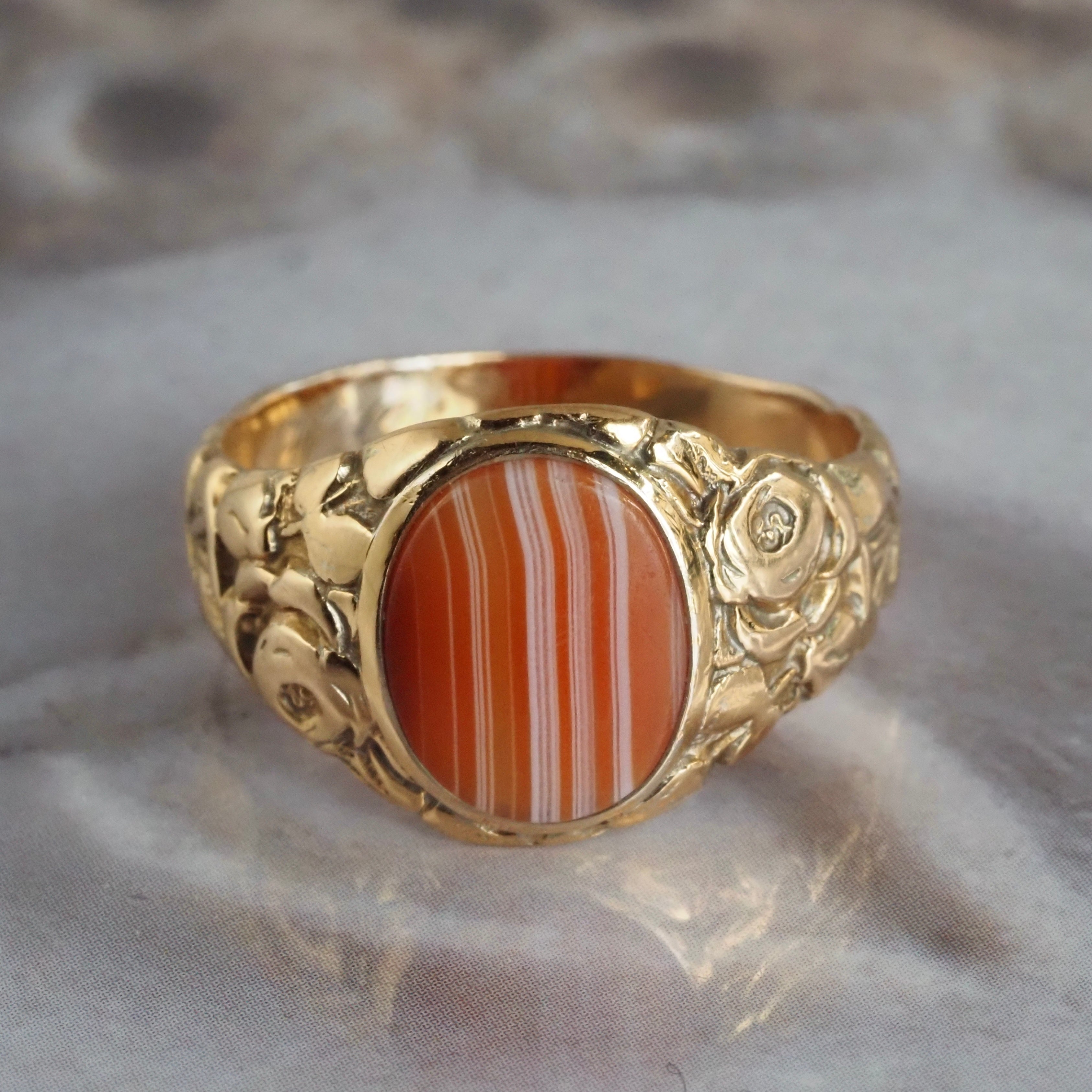 Antique Art Nouveau Banded Agate 14k Gold Roses Signet Ring