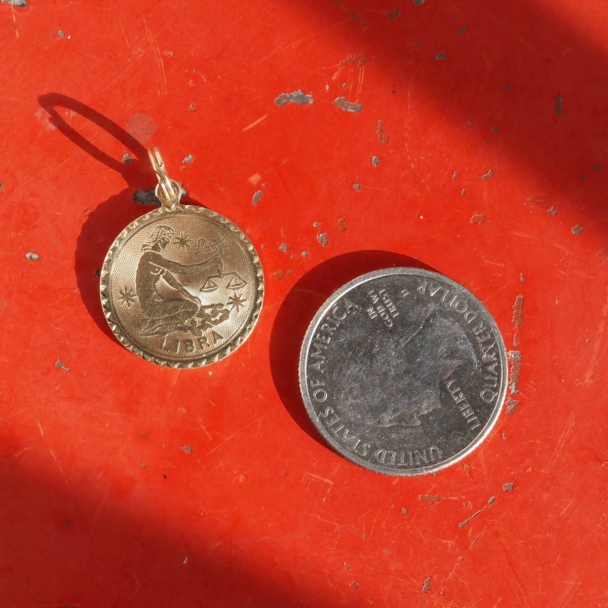 Vintage c. 1970 Libra Zodiac Figurative 14k Gold Pendant