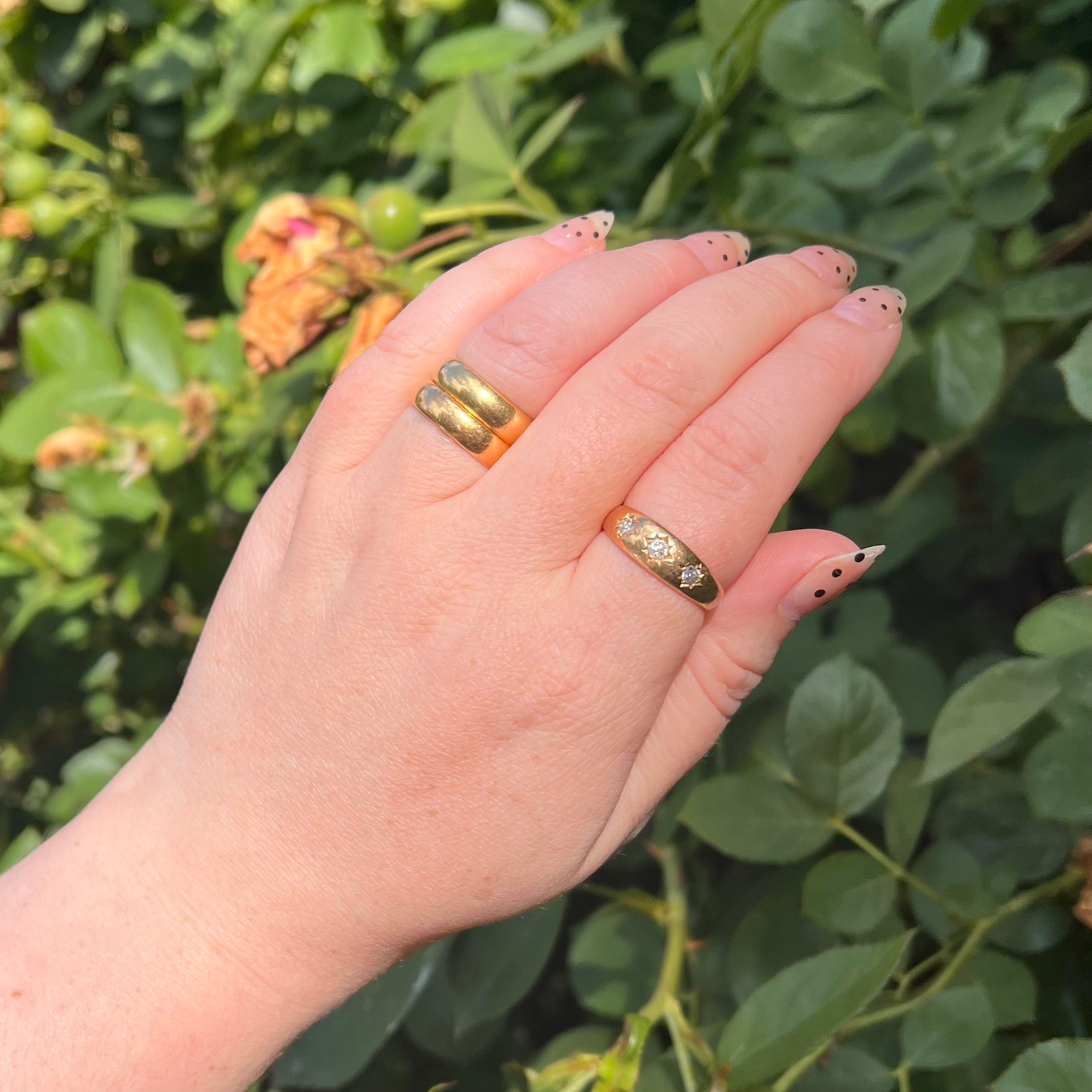 Antique c. 1890 English 18k Gold Old Mine & Old European Cut Diamond Flush Set Trilogy Ring