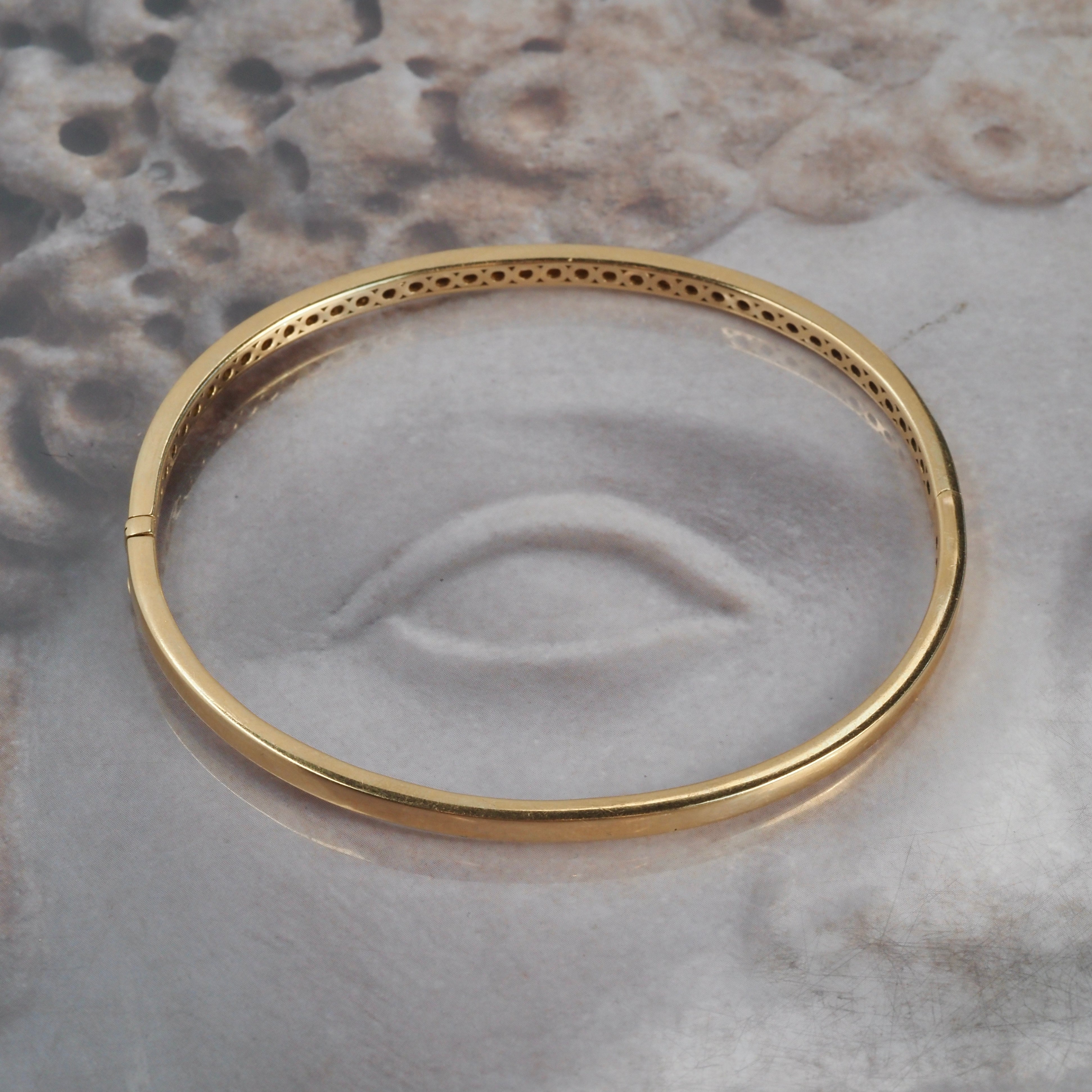 Vintage 14k Gold Hinged Bangle Bracelet