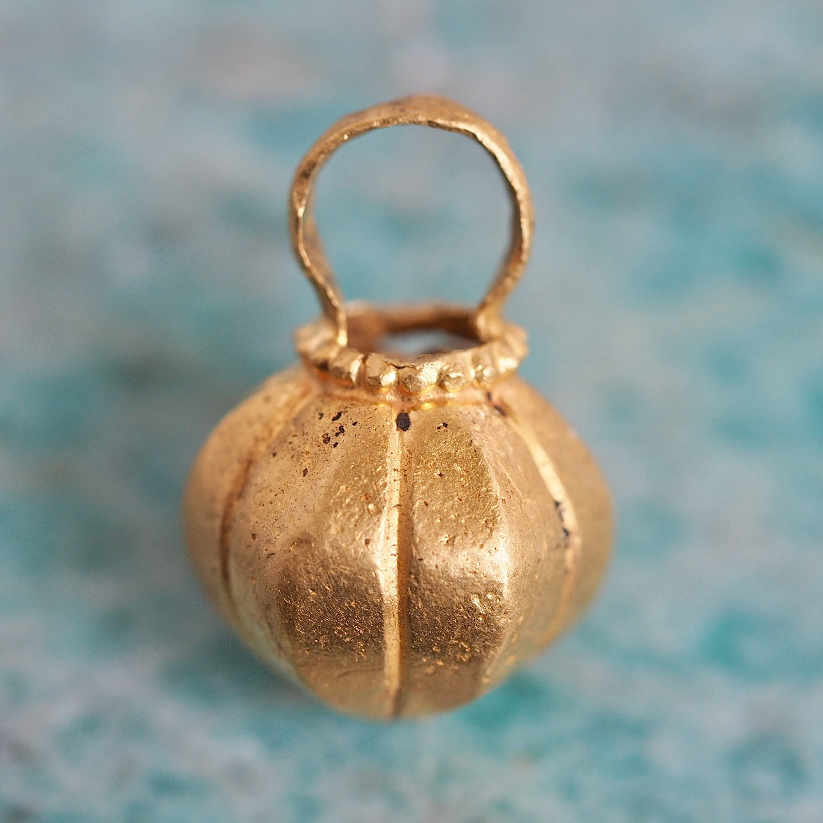 Vintage Indian 22k Gold Muskmelon Pendant