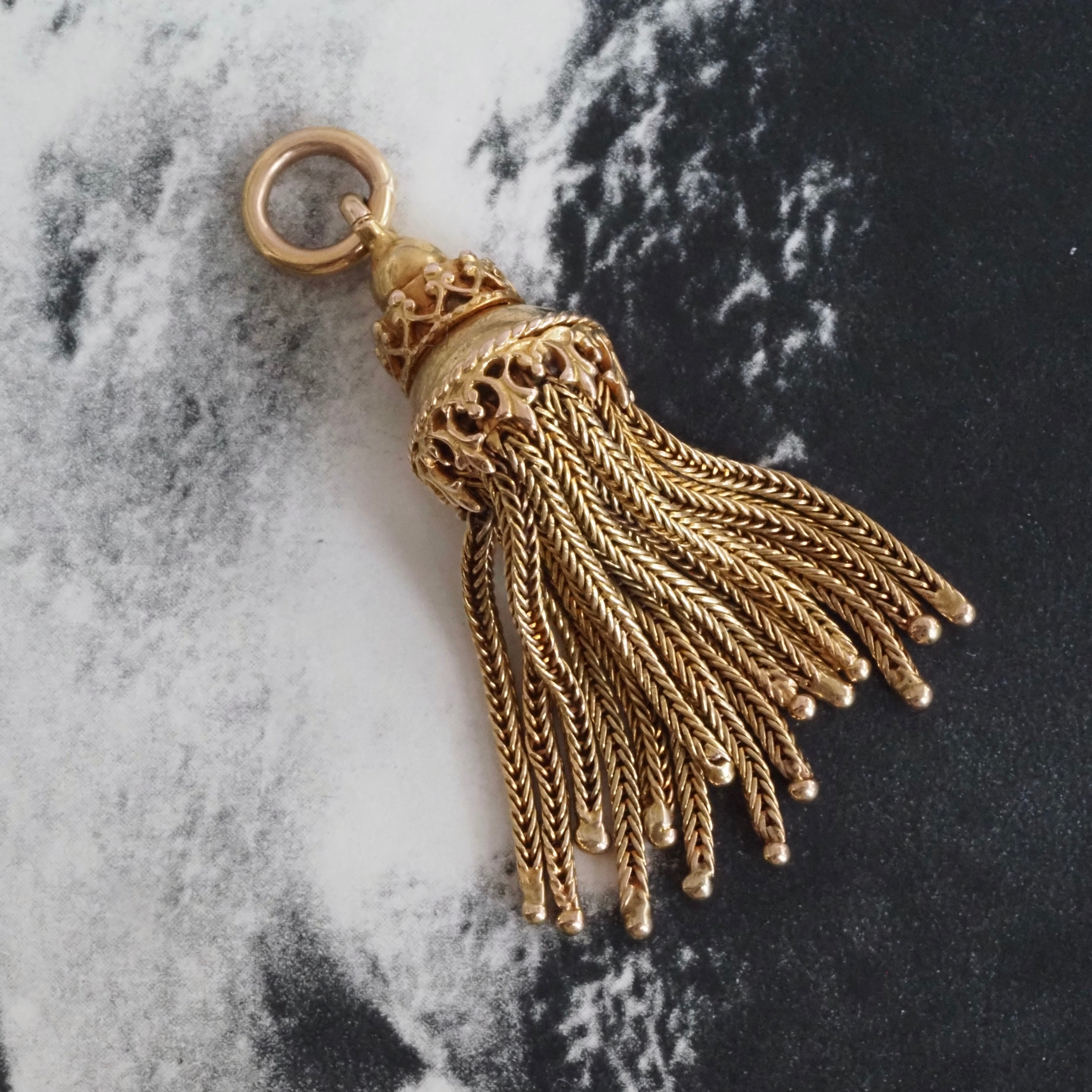 Vintage 14k Gold Tassel Pendant