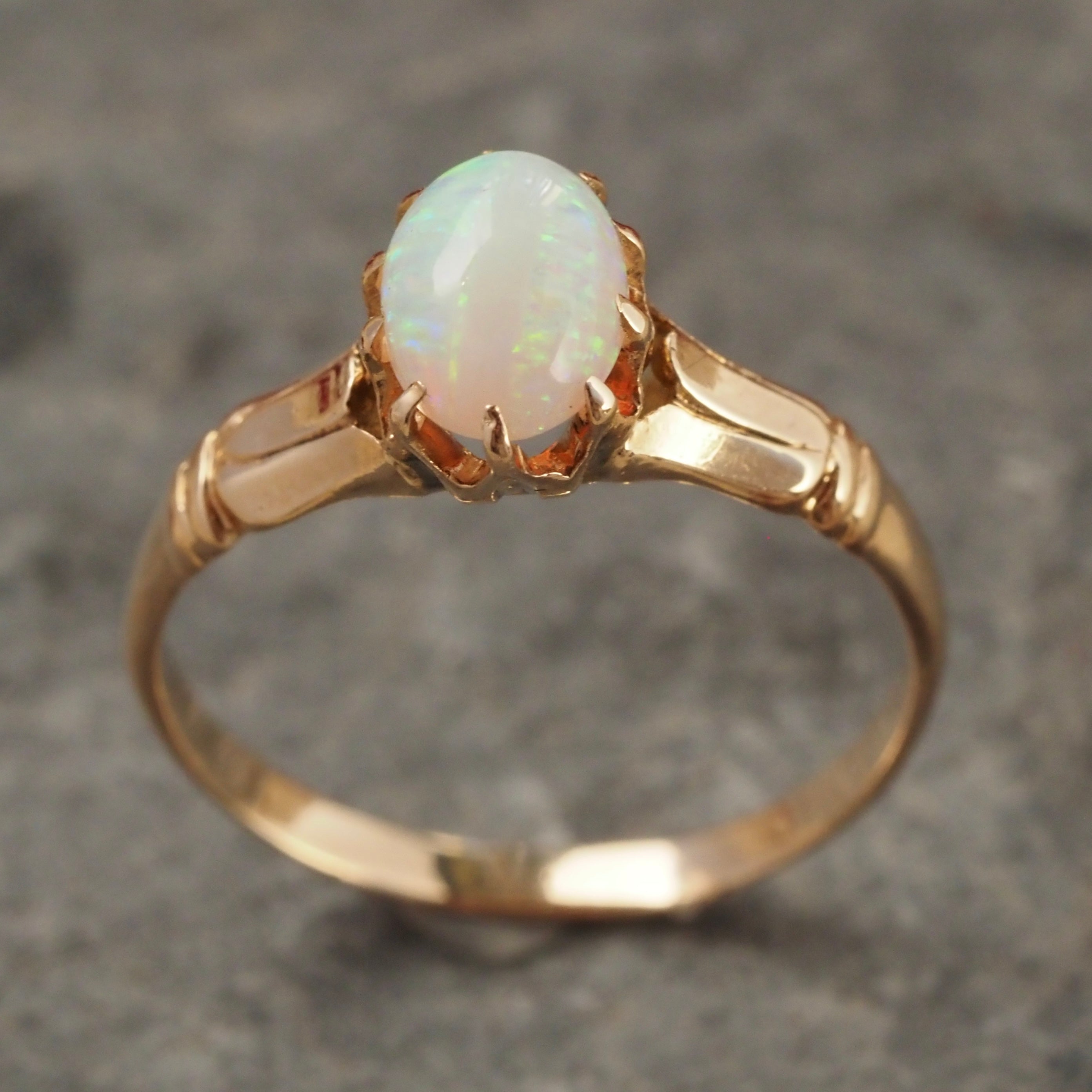 Antique Victorian Opal 10k Gold Ring