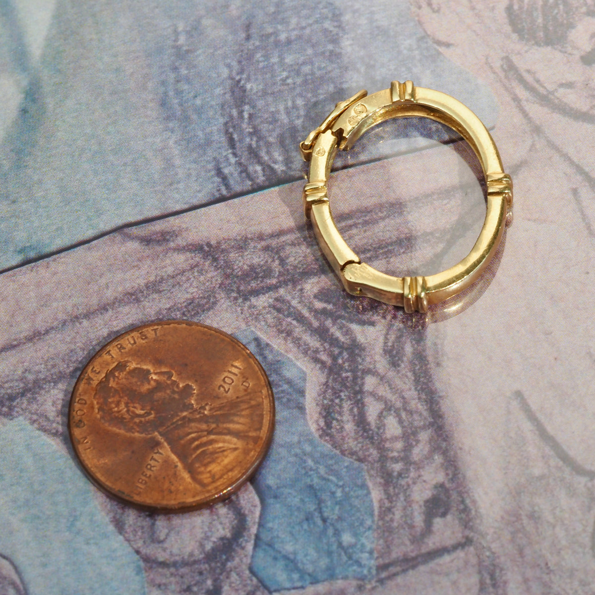 Vintage Portuguese 19k Gold Hinged Charm Holder