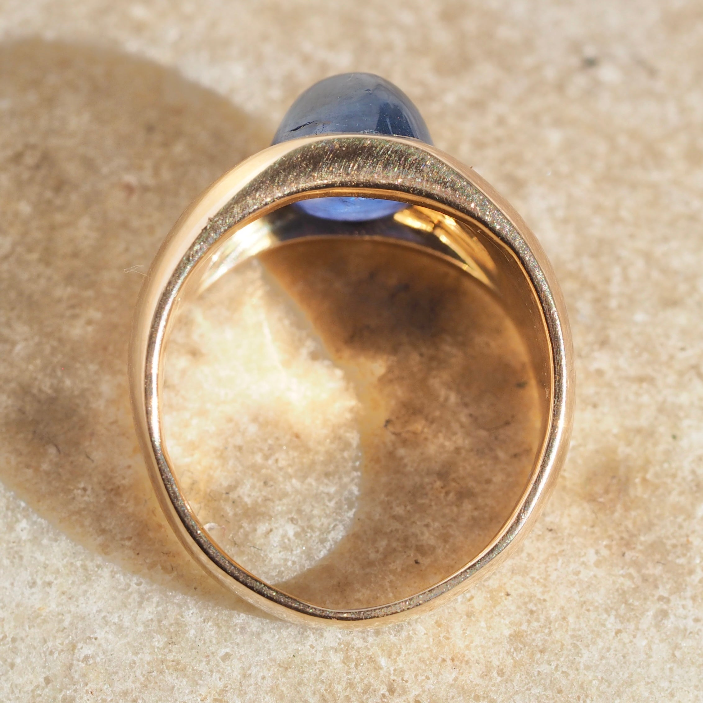 Vintage 14k Gold Natural Sapphire Sugarloaf Cabochon Ring