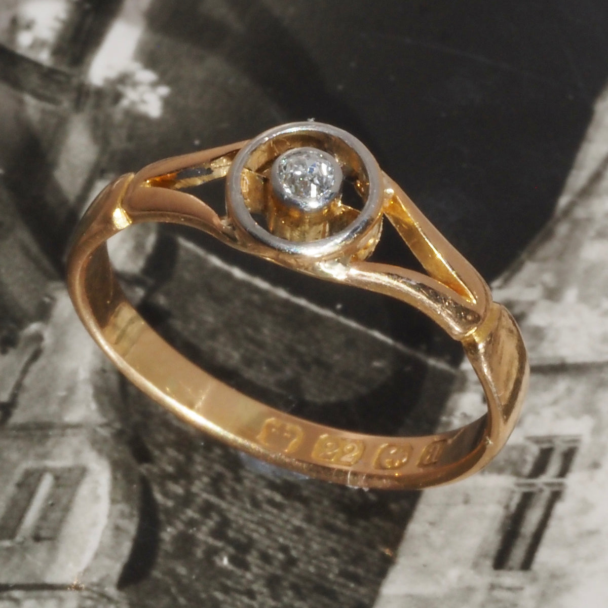 Antique c. 1900 English Bullseye Old Mine Cut Diamond 22k Gold and Platinum Ring