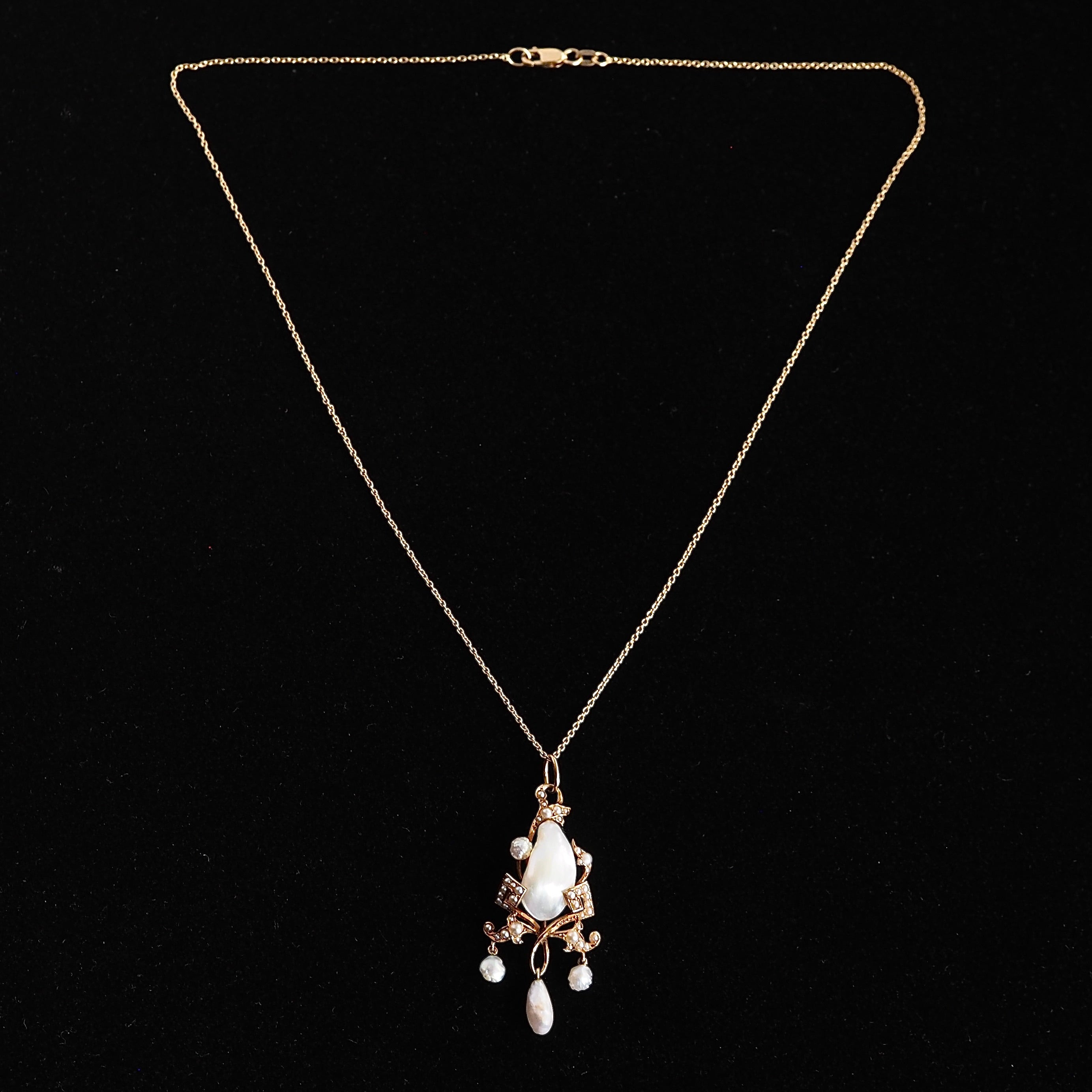 Antique Victorian 14k Gold Pearl Lavalier Necklace
