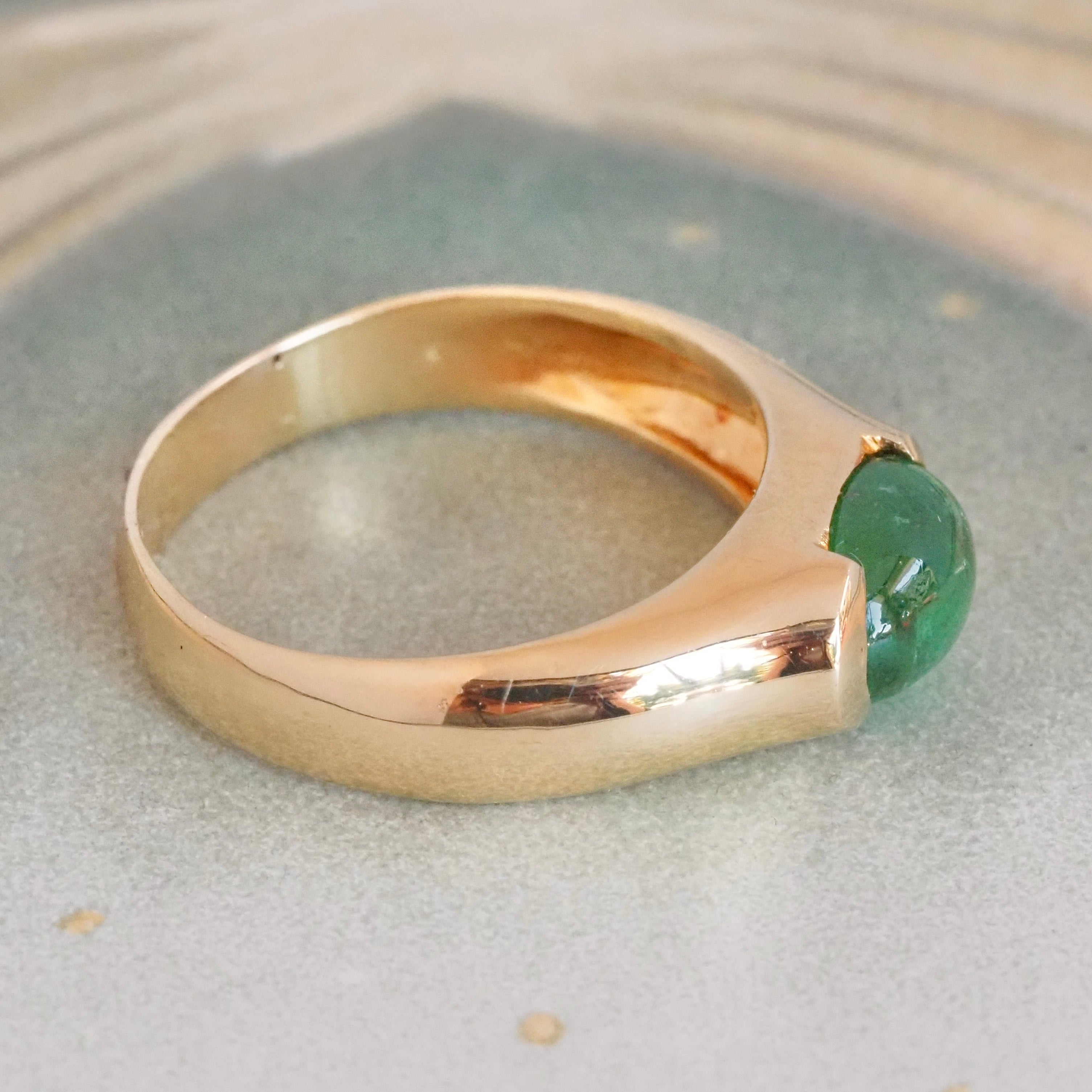 Vintage 18k Gold Emerald Ring