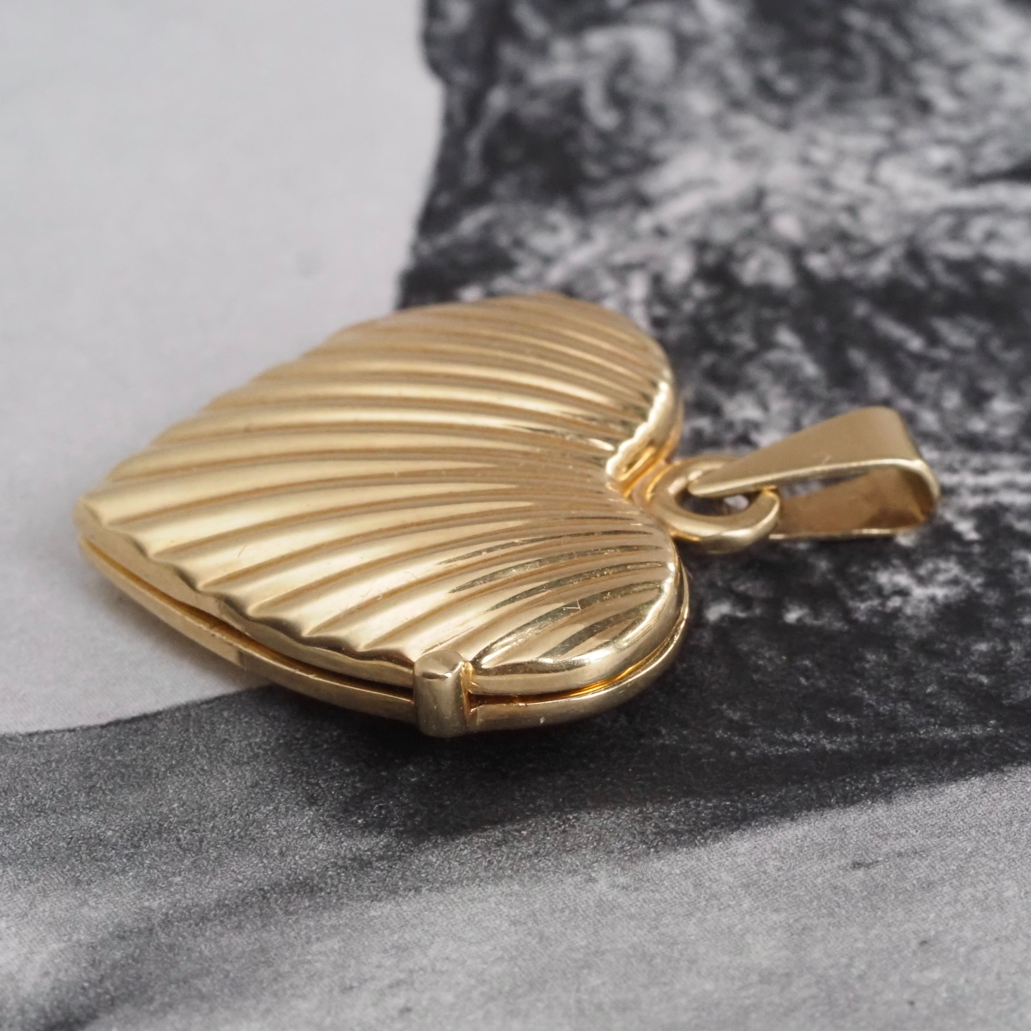 Vintage Italian 14k Gold Heart Locket