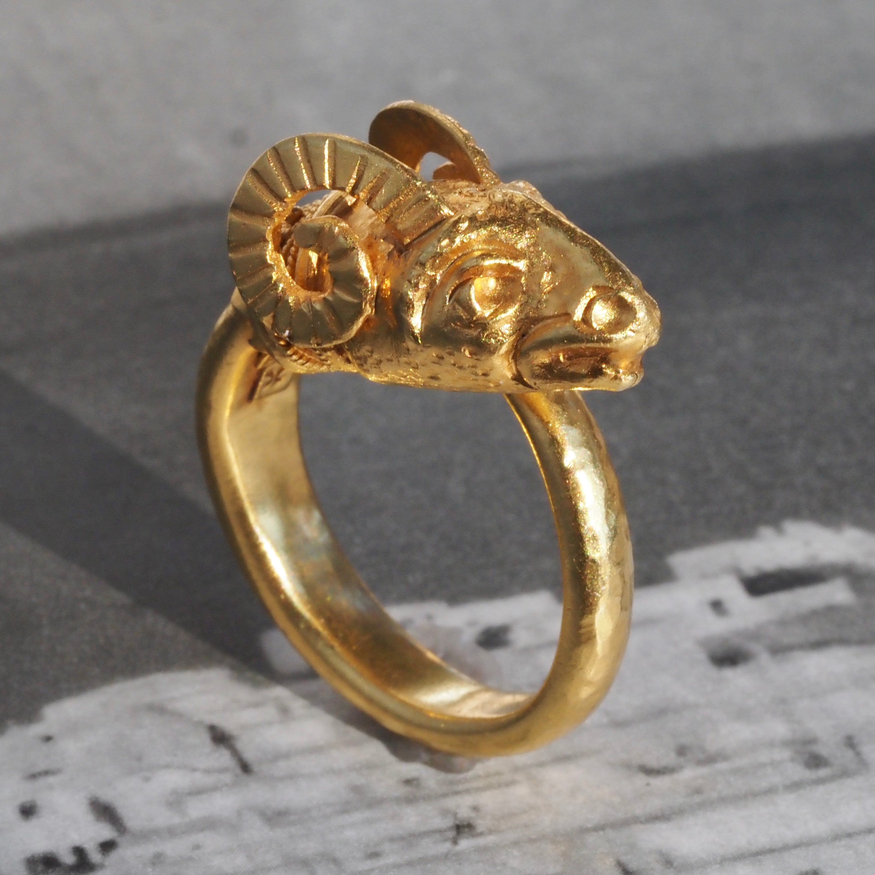 Vintage Greek Ram 22k Gold Ring
