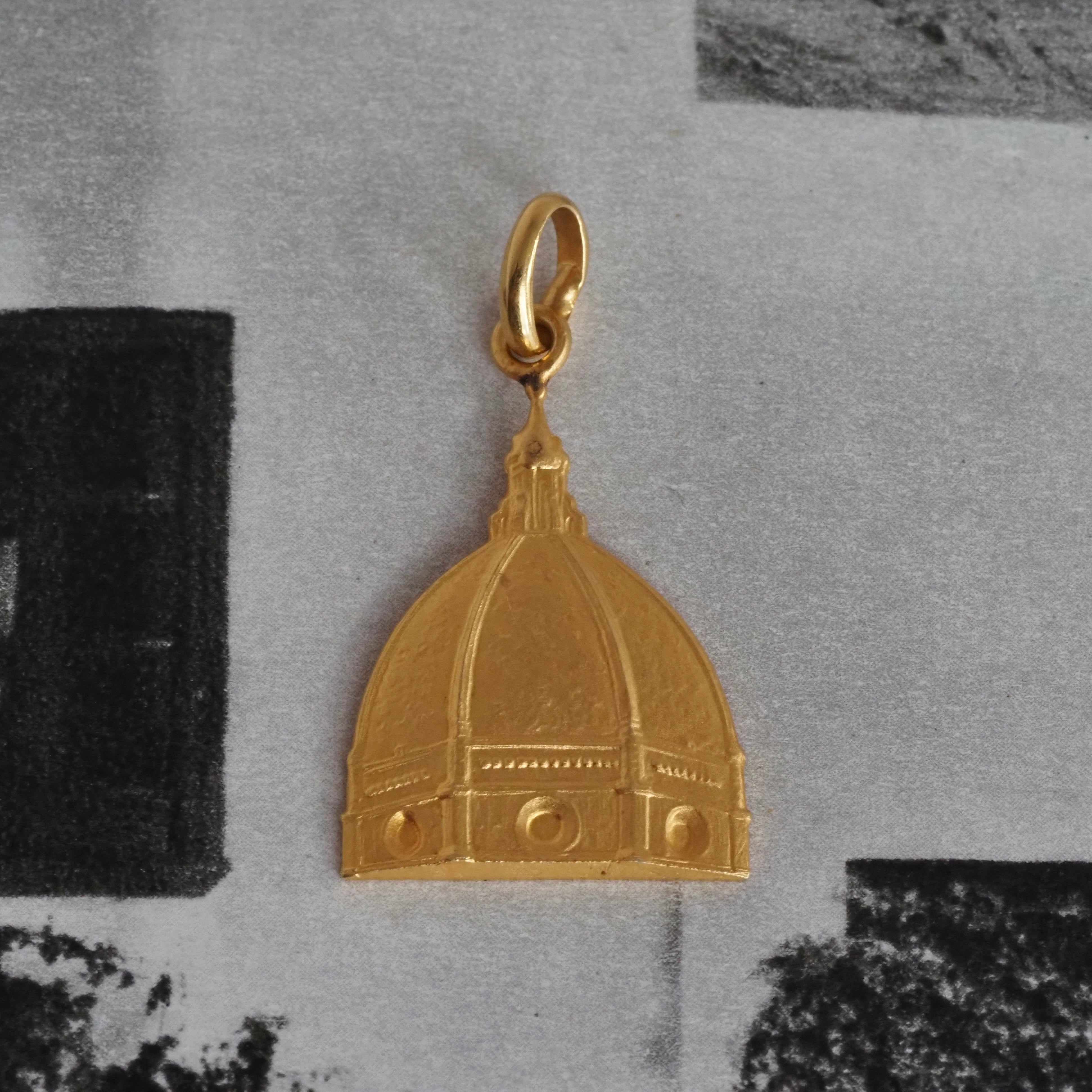 Vintage Duomo Pendant in Bloomed 18k Gold from Florence Italy