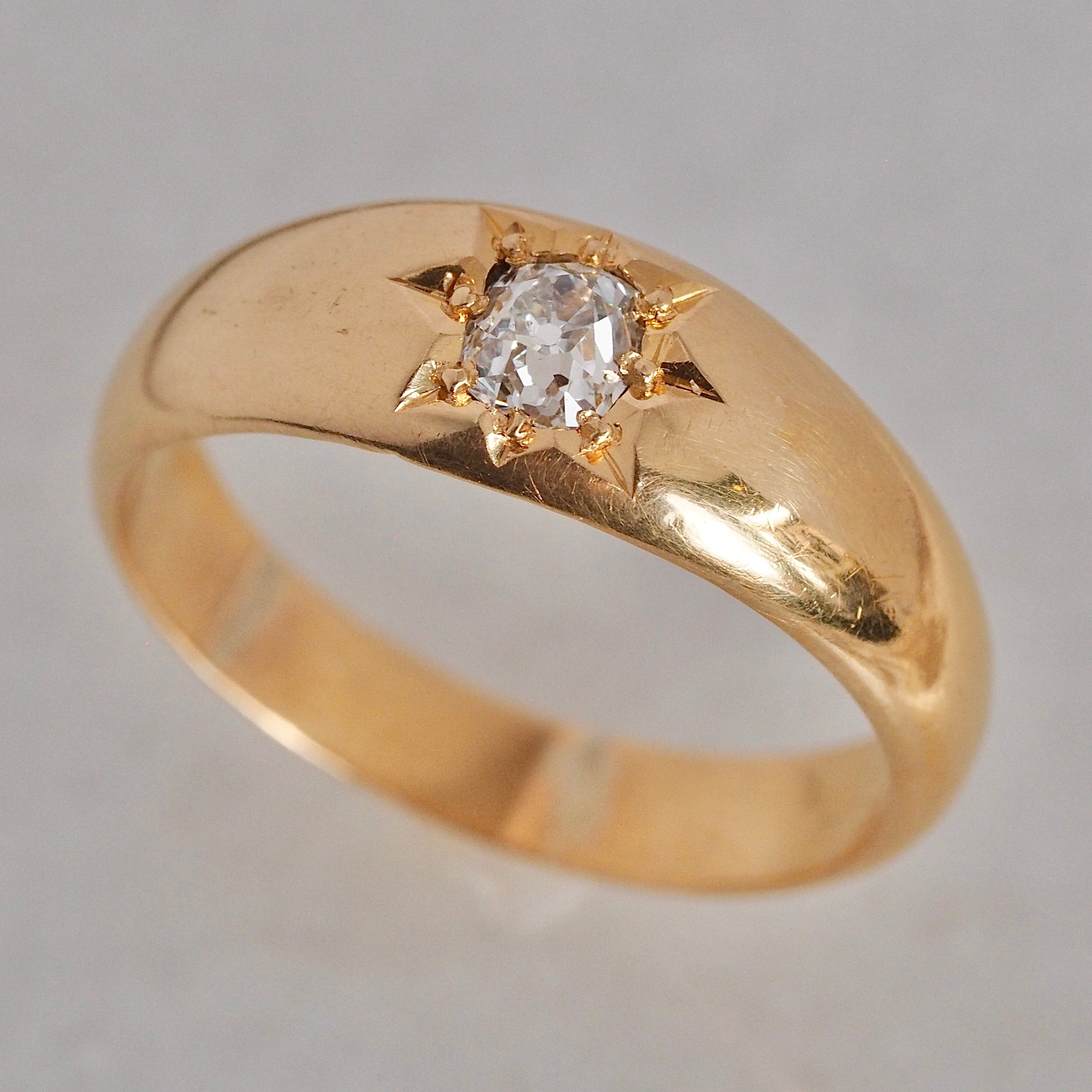 Antique English 18k Gold Old Mine Cut Diamond Ring