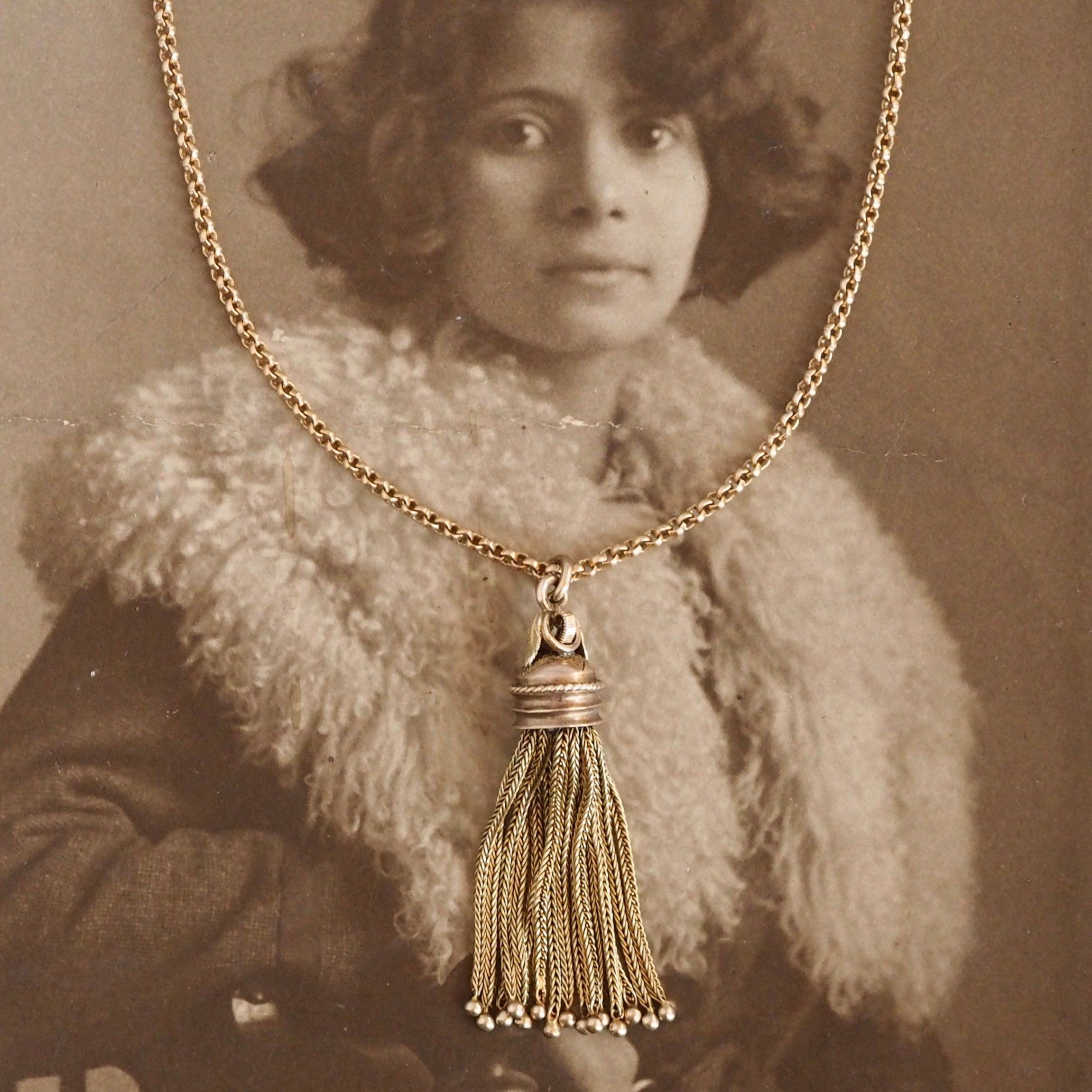 Vintage 2025 tassel necklace