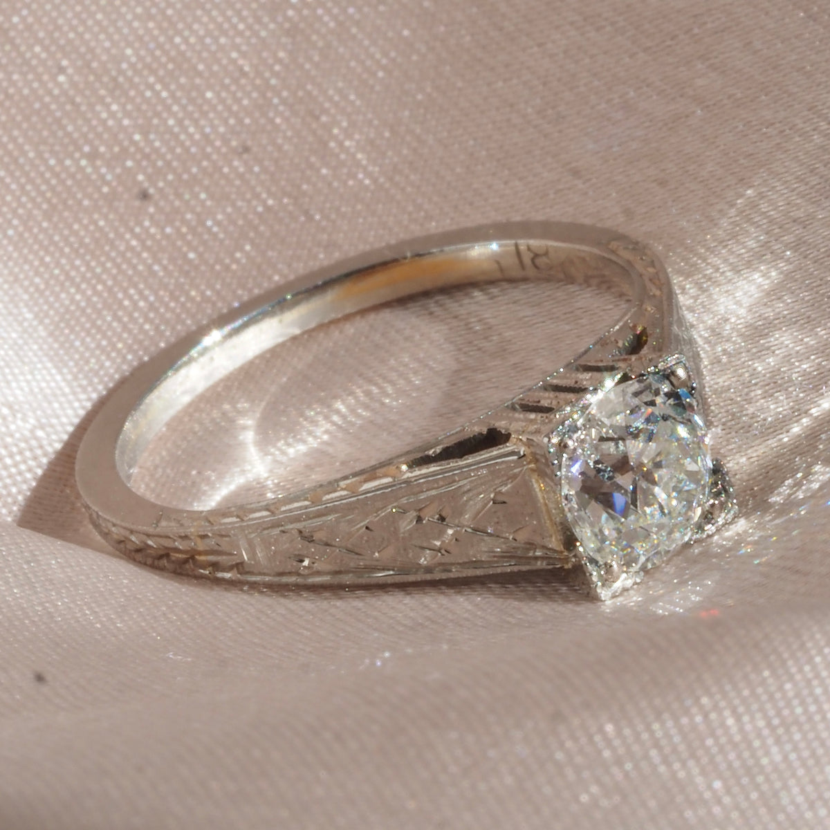 Art Deco Old Mine Cut Diamond Solitaire 18k White Gold Engagement Ring