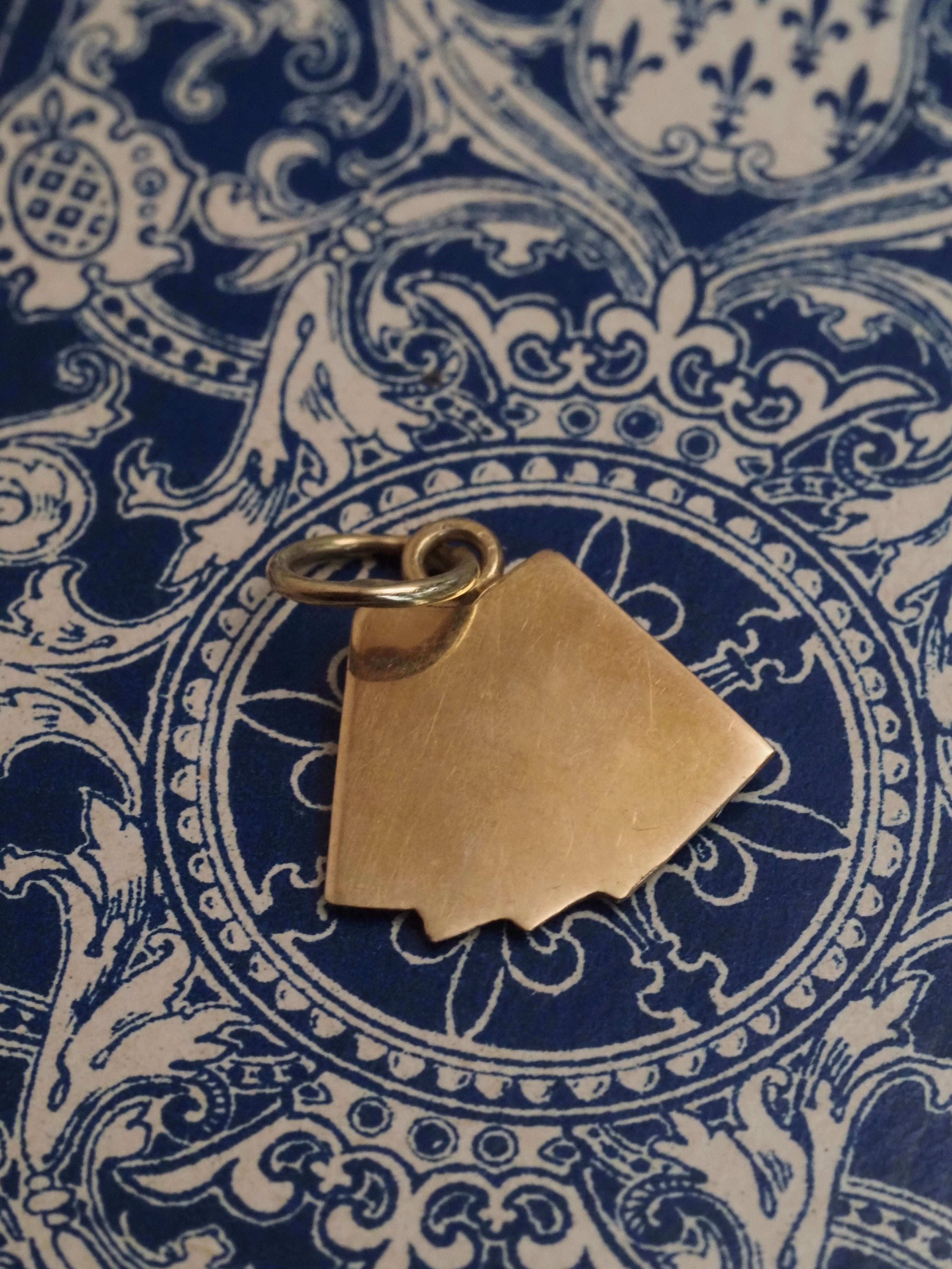 Vintage 14k Gold 4 Suites Charm