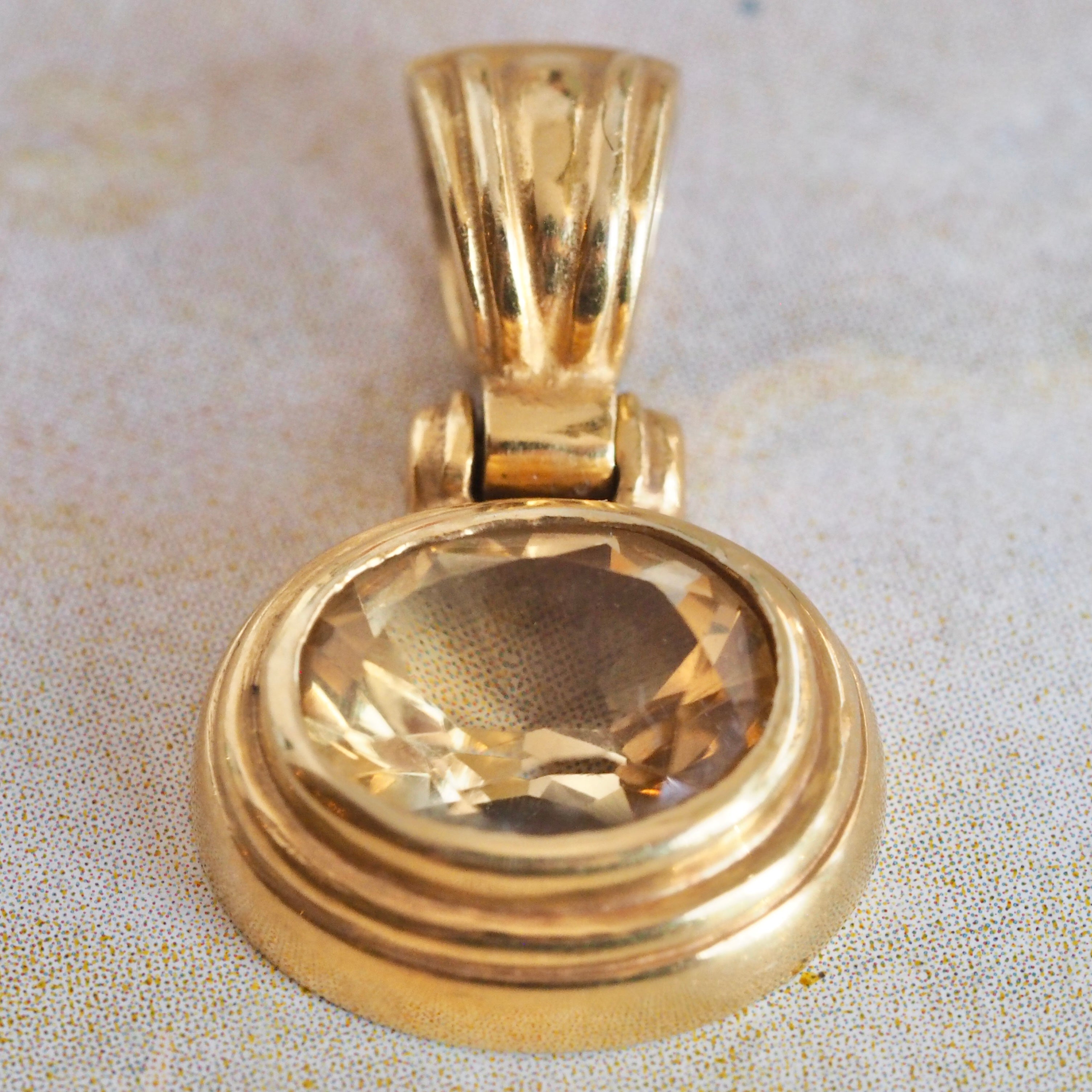 Vintage 18k Gold Citrine Pendant