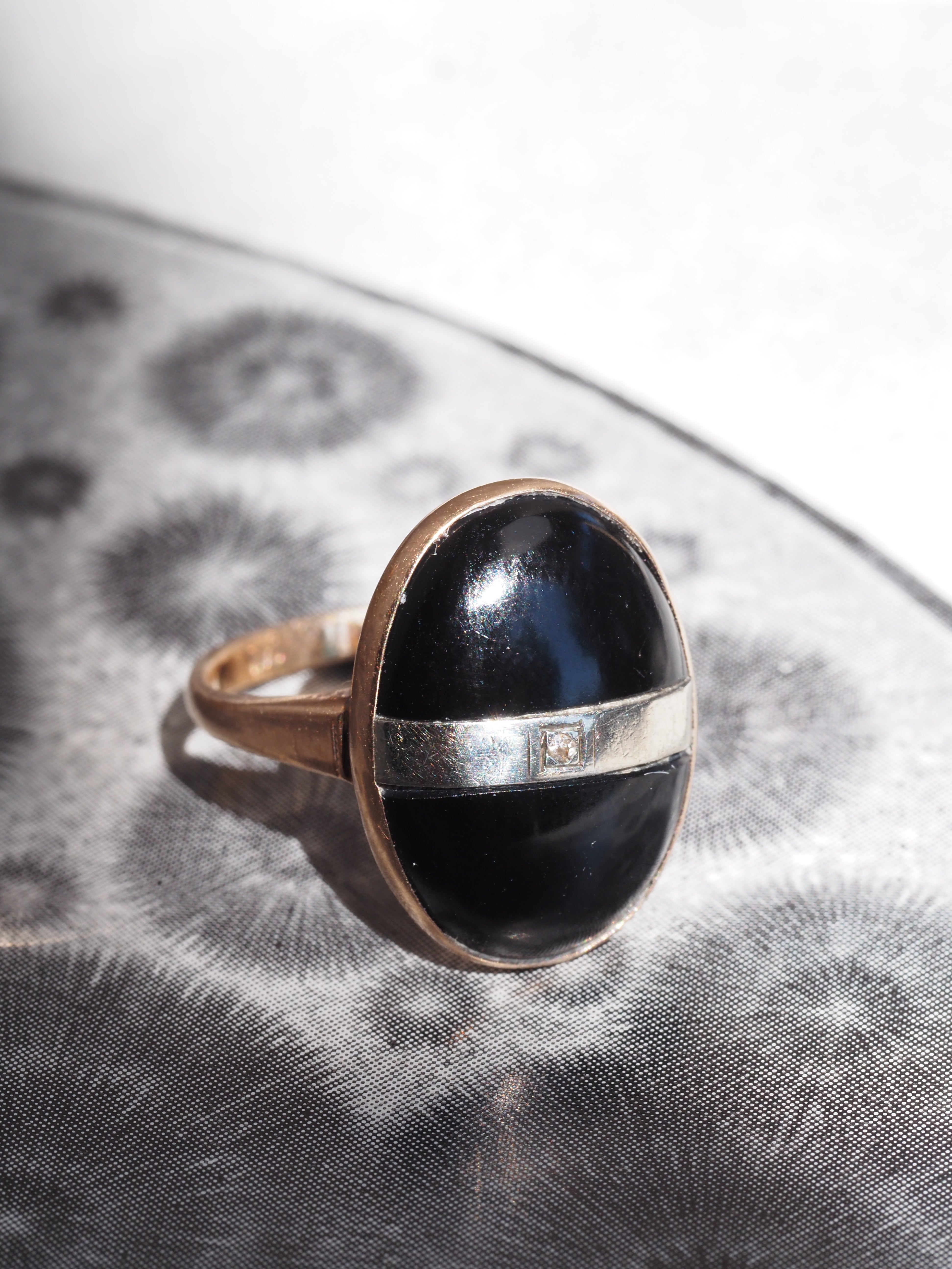 Vintage Late Deco 14k Gold Onyx Diamond Ring