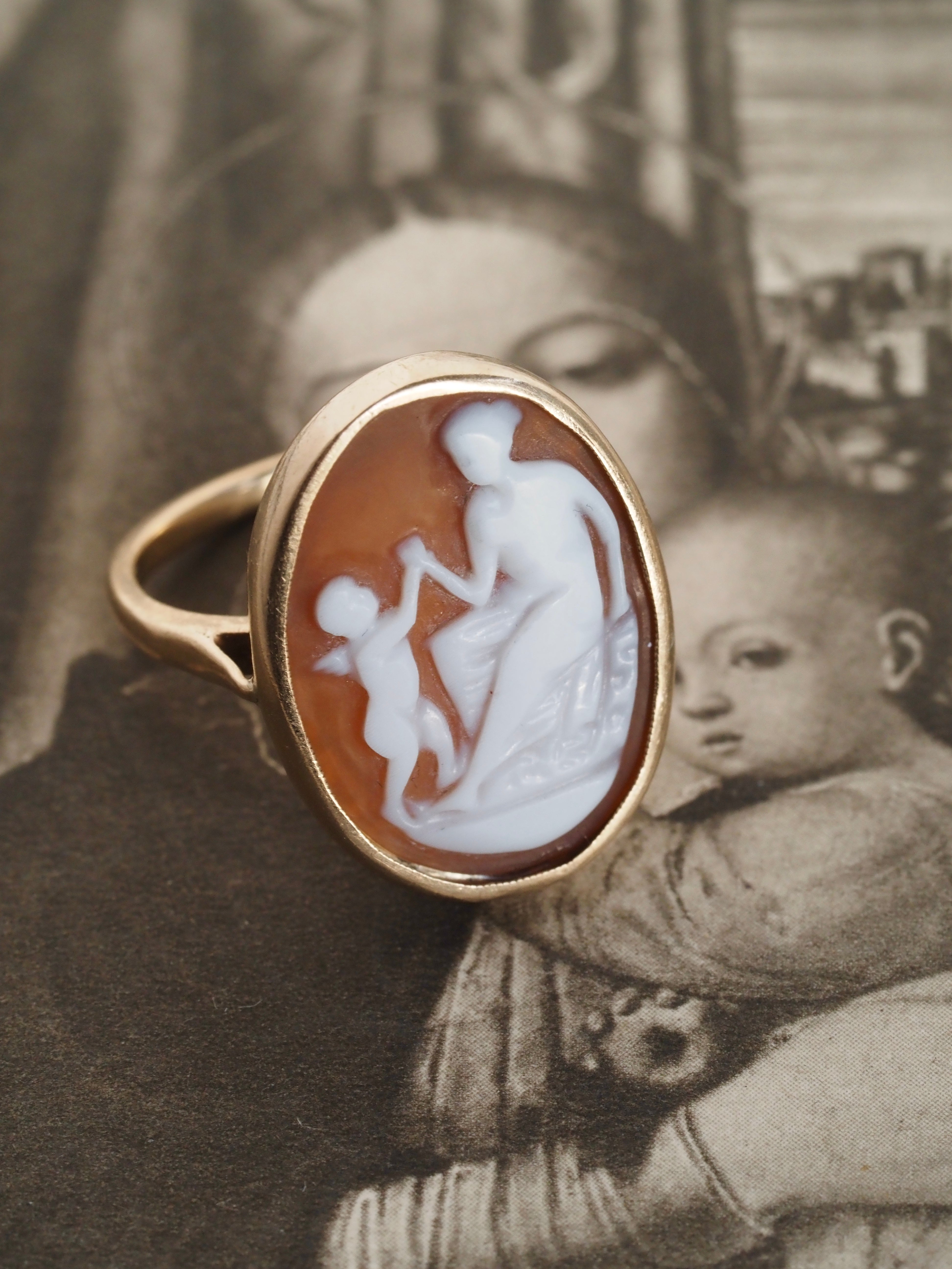 Antique Victorian 14k Gold Shell Cameo Ring