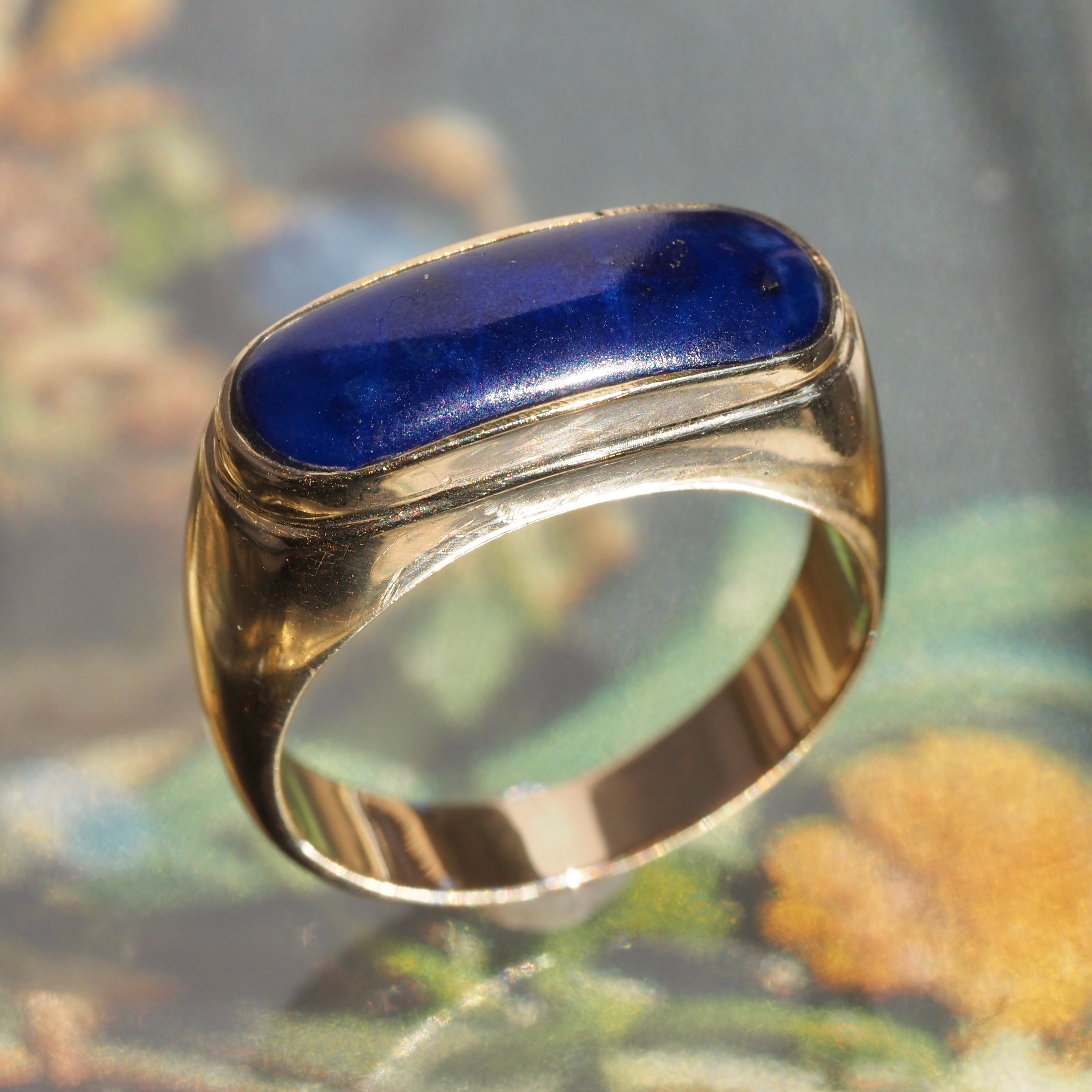 Vintage 14k Gold Lapis Saddle Ring