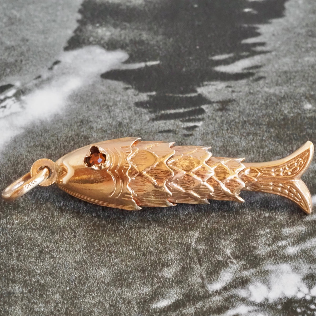 Vintage Articulated Fish 18k Gold Pendant