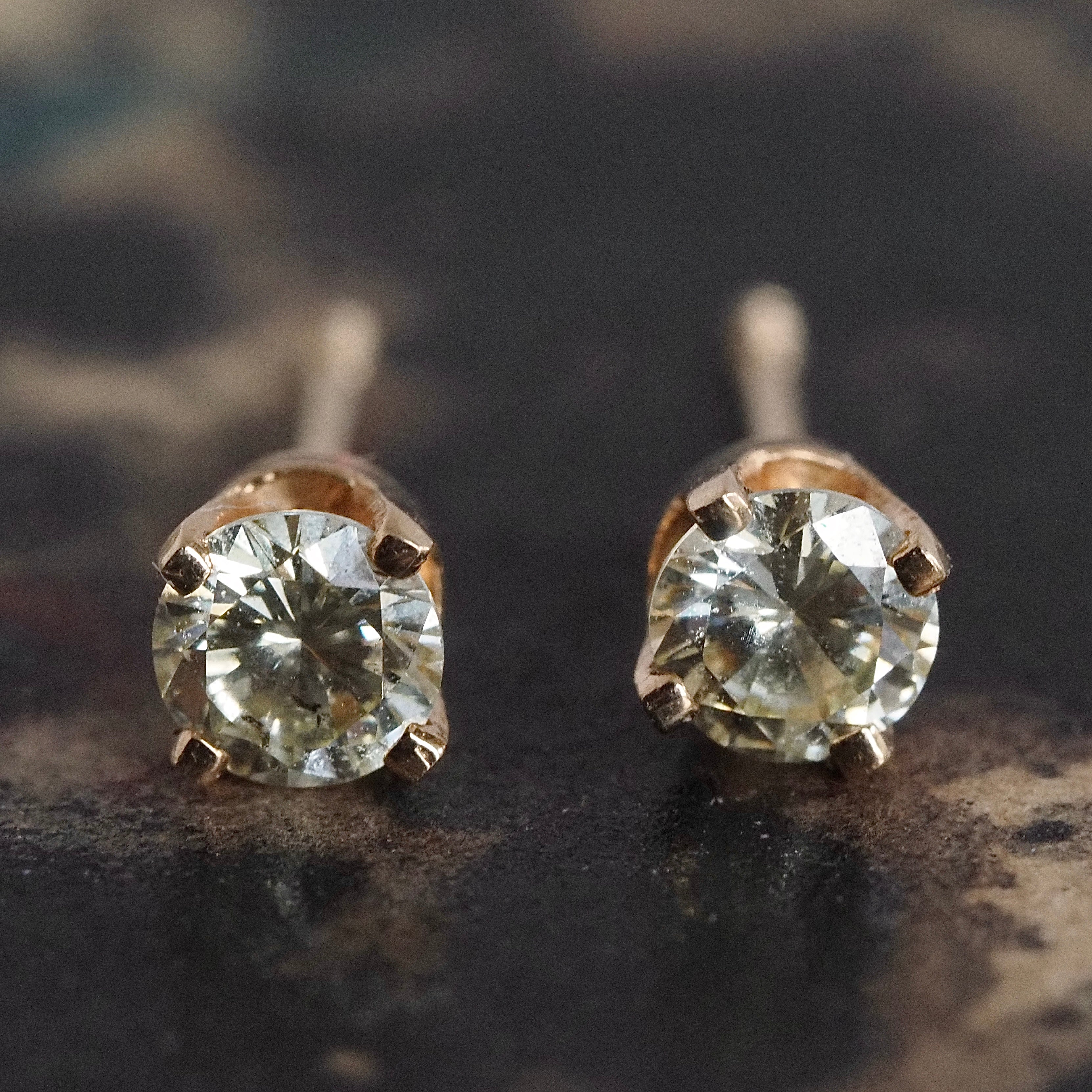 Vintage 14k Gold Pale Yellow Diamond Stud Earrings