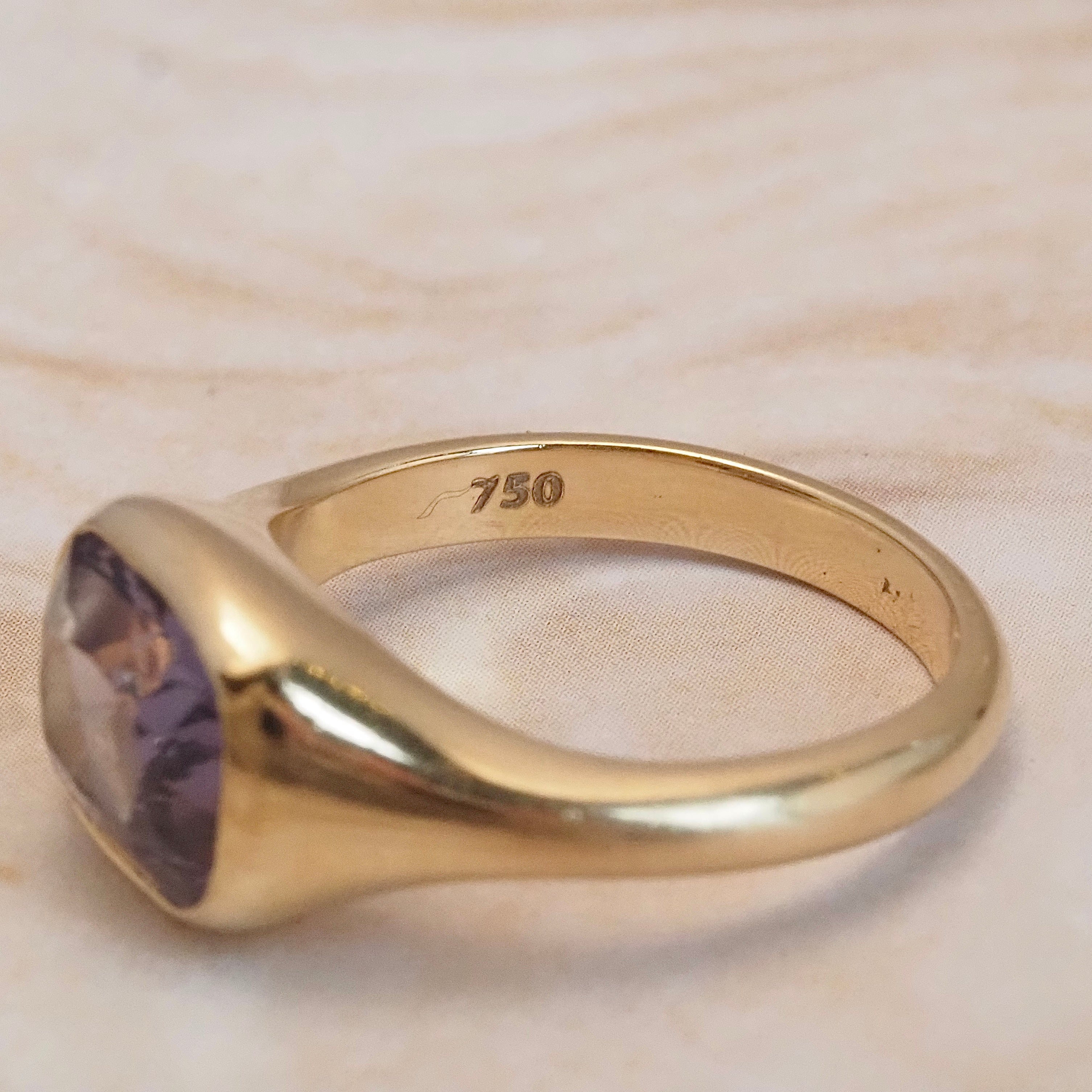 18k Gold Purple Spinel Signet Ring