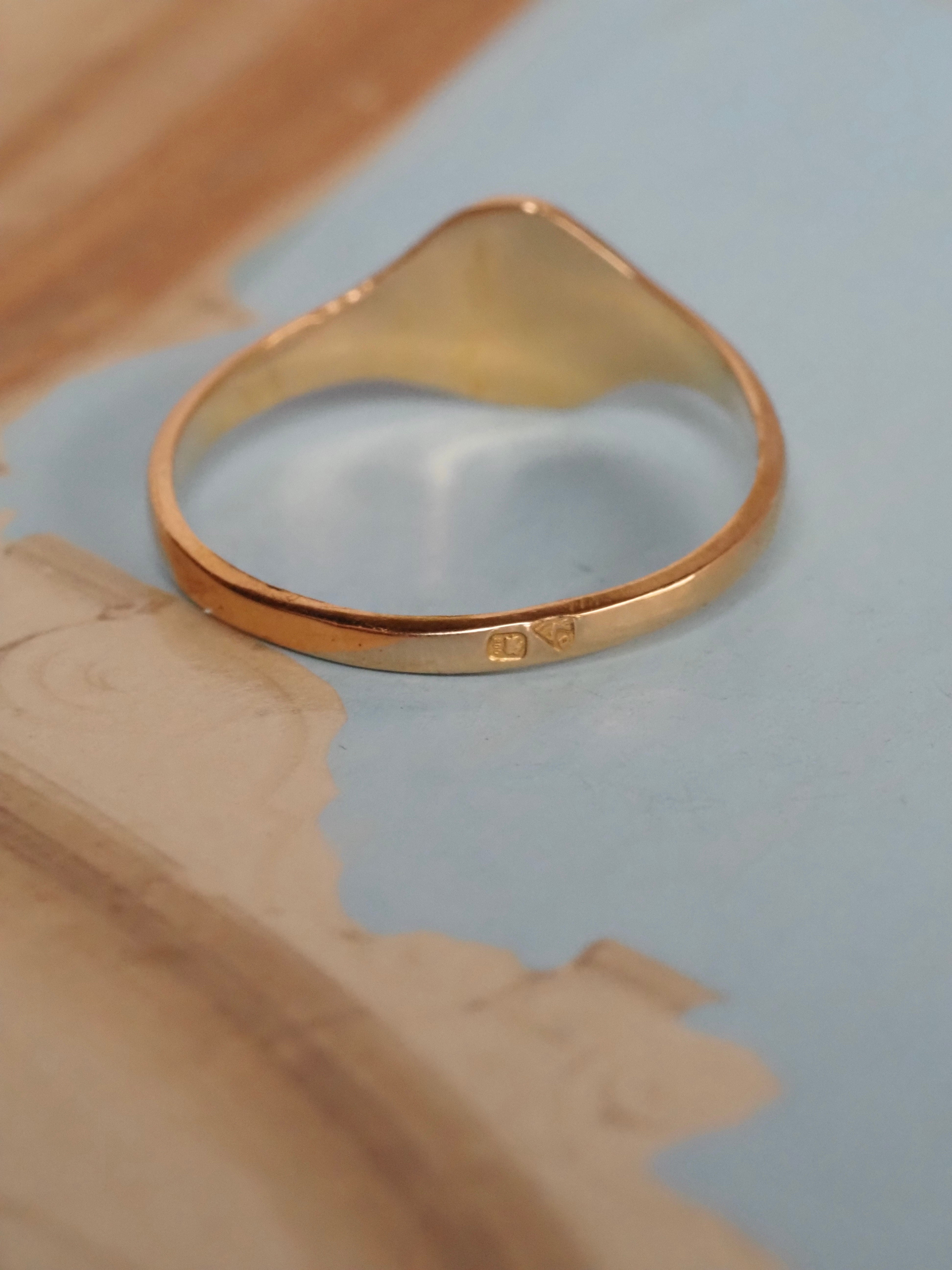 Vintage 14k Gold Signet Ring