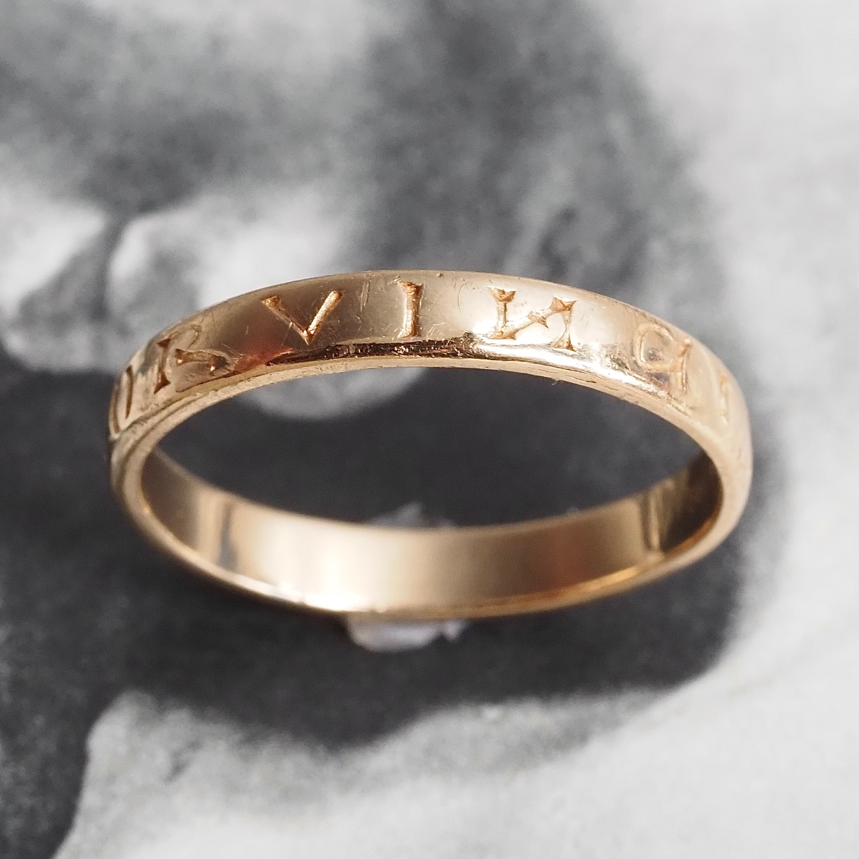 Vintage "Omnia Vincit Amor/Love Conquers All" Hand-Engraved 14k Gold Band