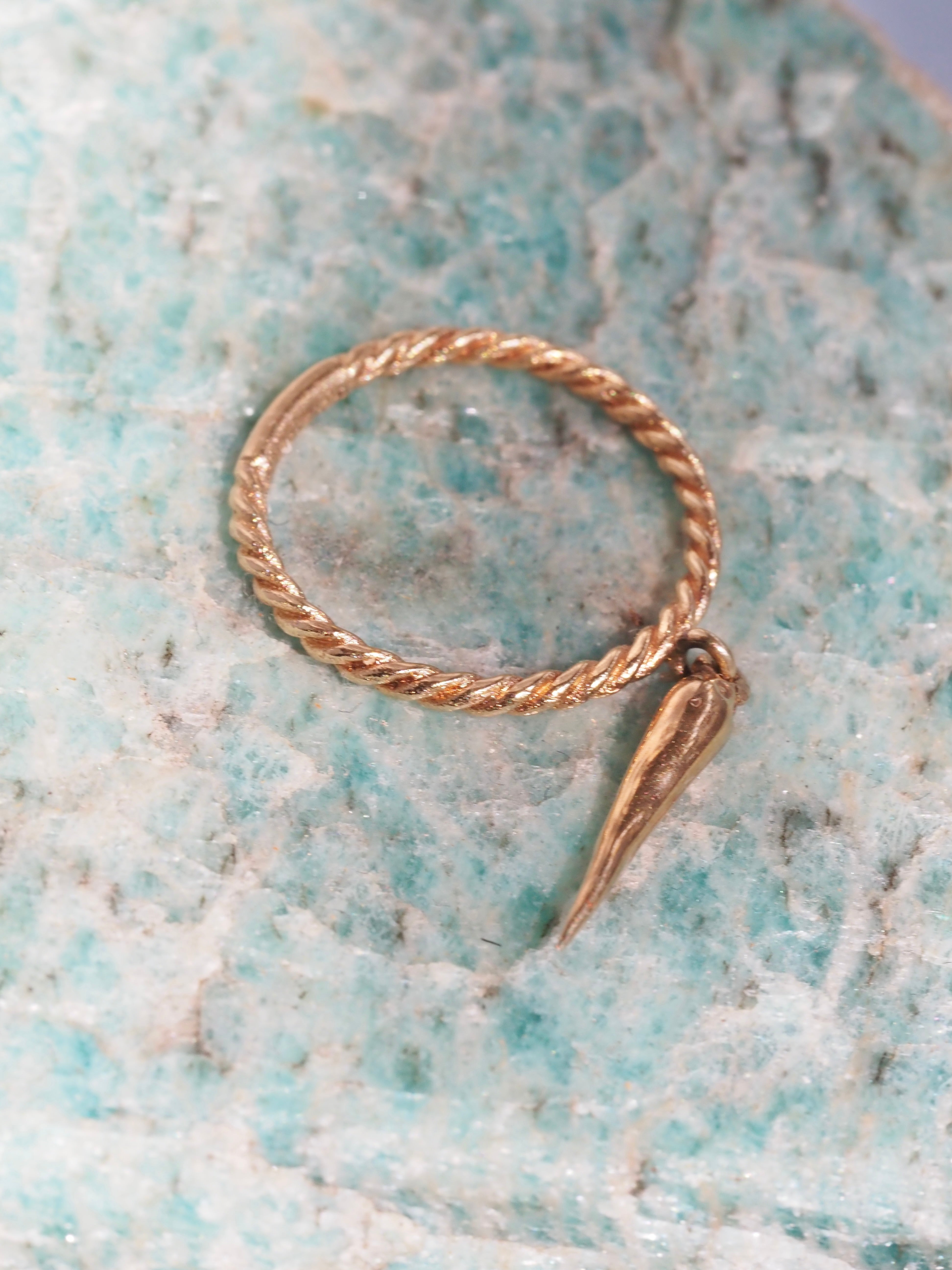 Vintage 10k Gold Twisted Cornicello Charm Ring