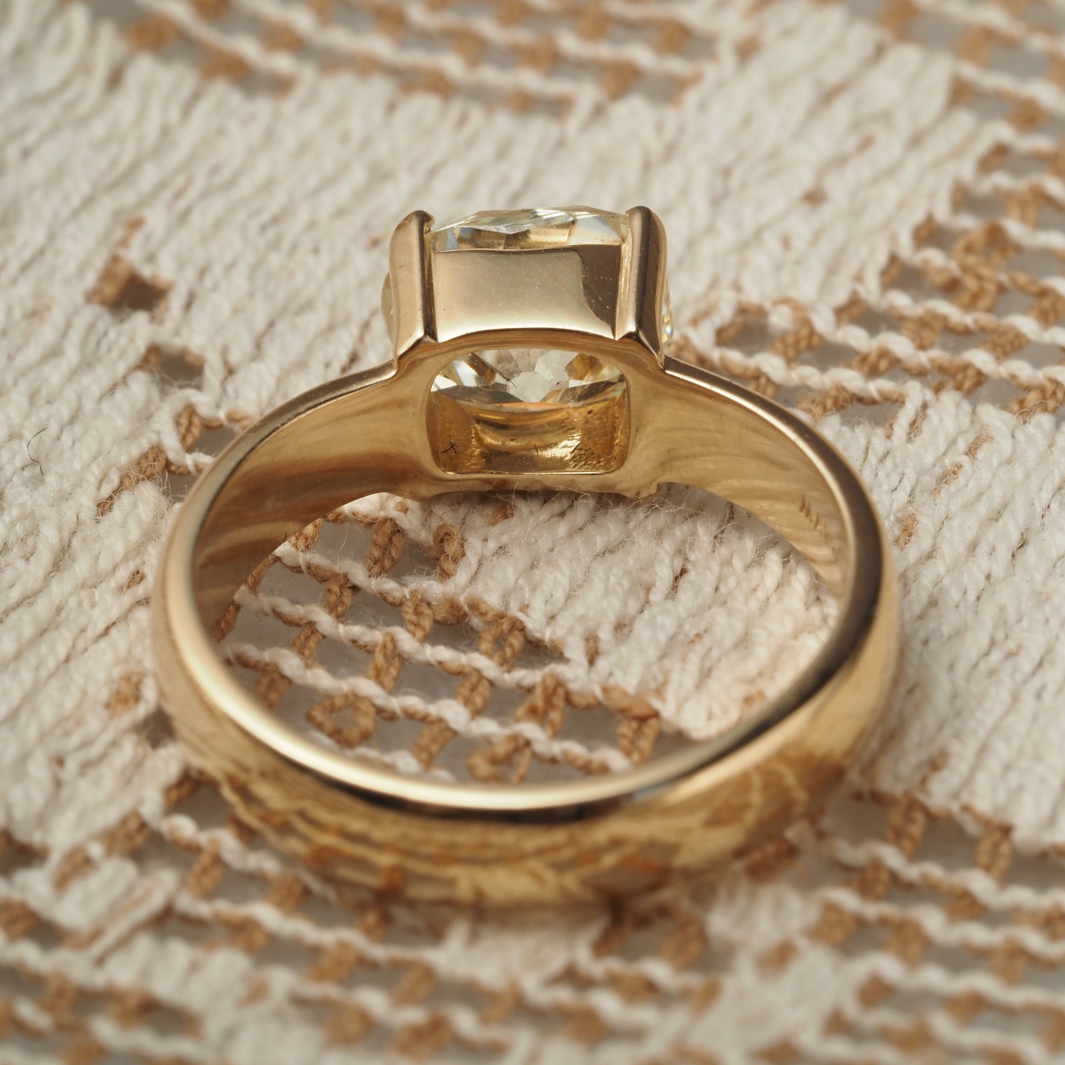 Antique 2ct Old Mine Cut Cushion Diamond in 14k Gold Engagement Ring