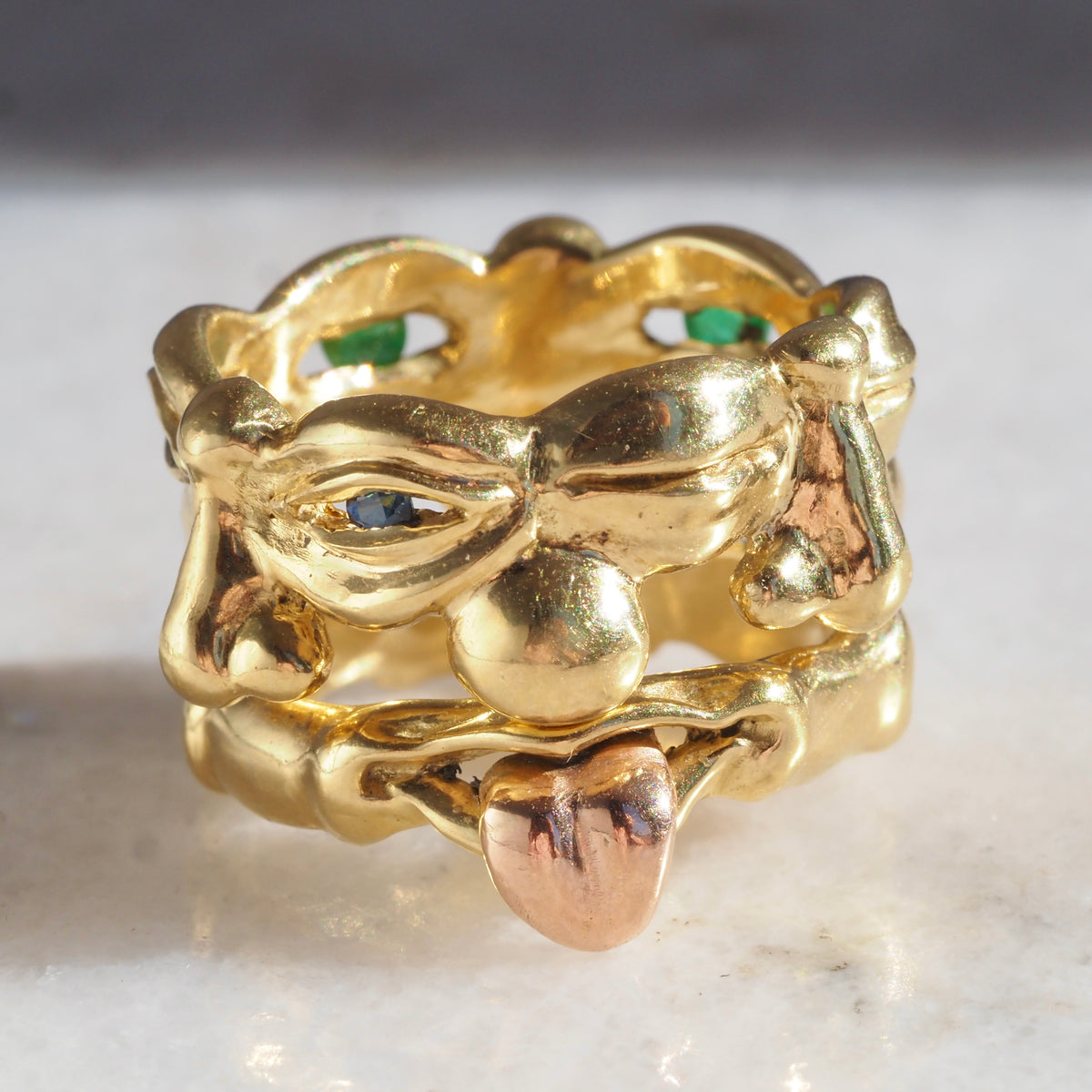 Nine Faces 18k Gold Emerald Mother Of Pearl Sapphire Ring