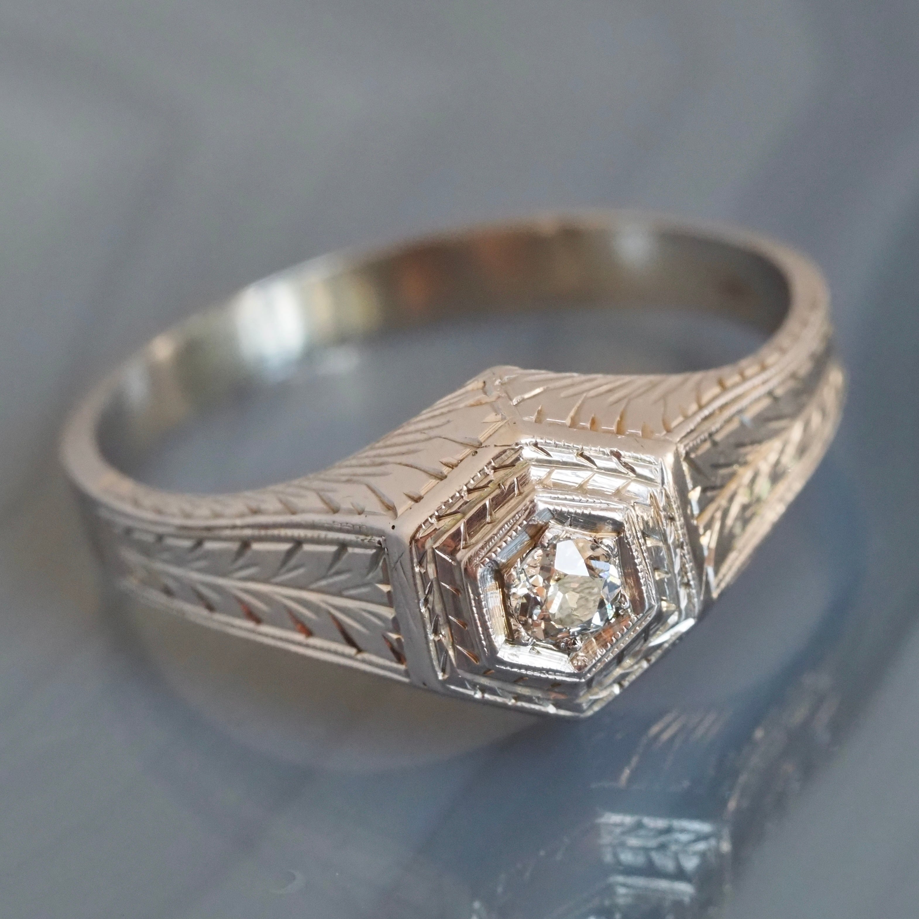 Art Deco 18k White Gold Old Mine Cut Diamond Ring