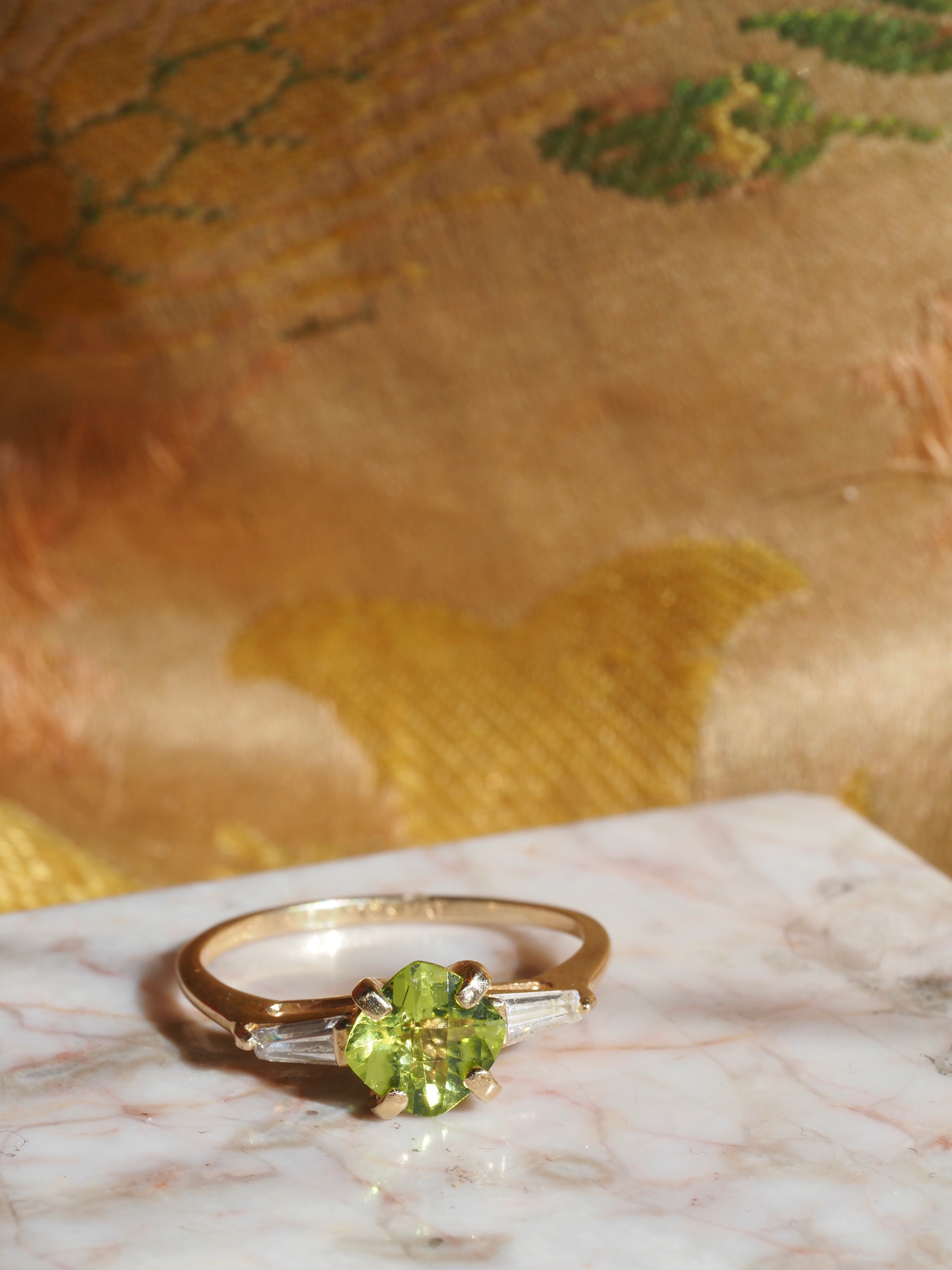 14k Gold Peridot & Cubic Zirconia Ring