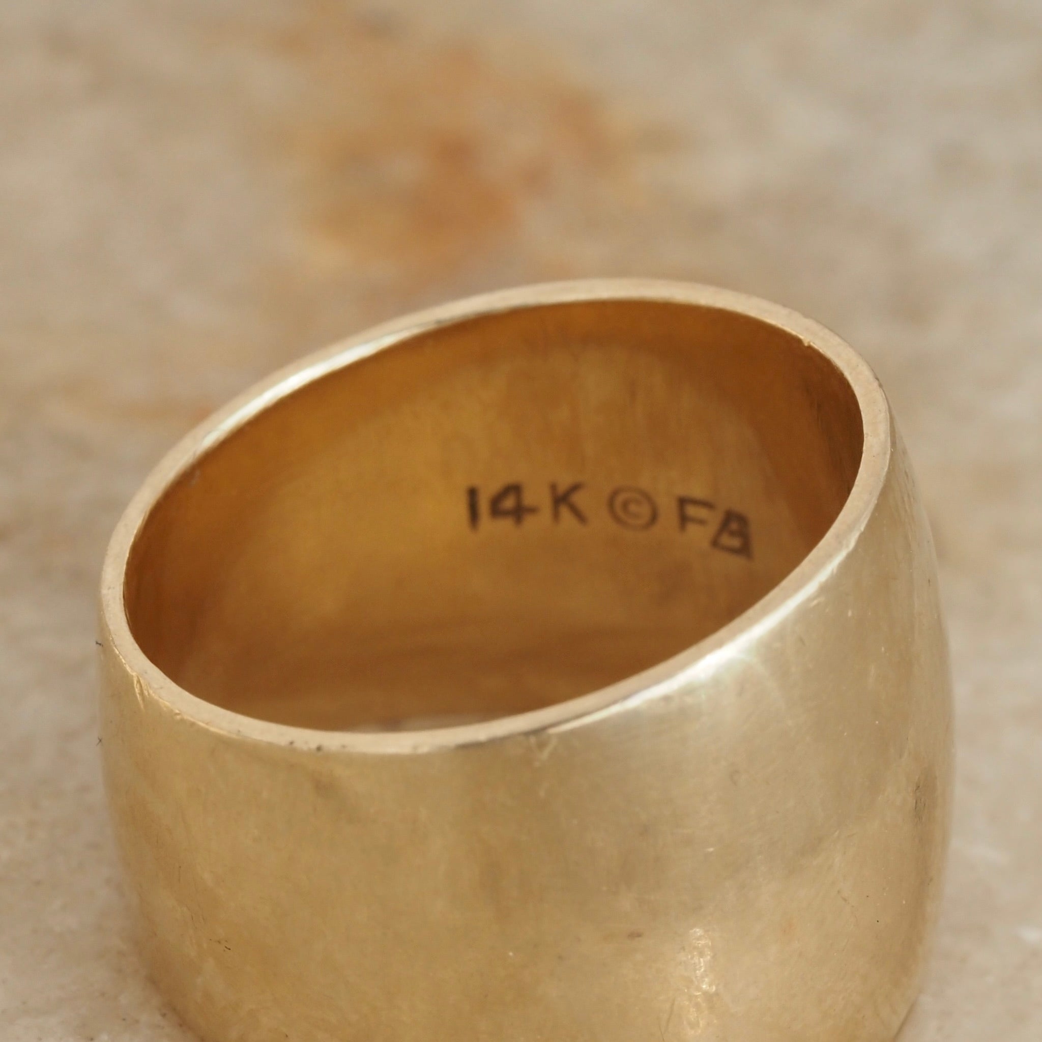 Vintage Domed Tapered Cigar Band 14k Gold Ring