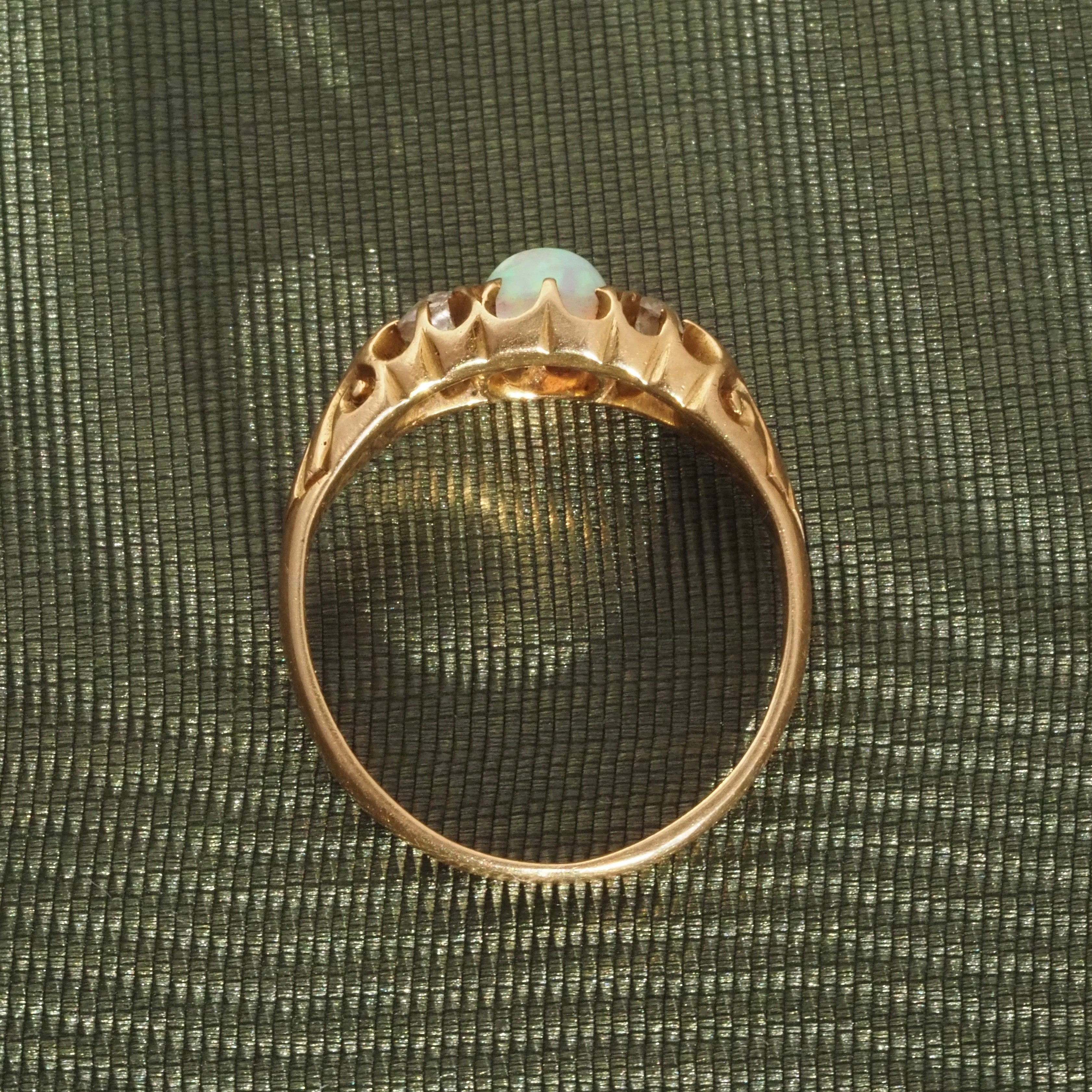 Antique Victorian Opal Diamond 18k Gold Ring