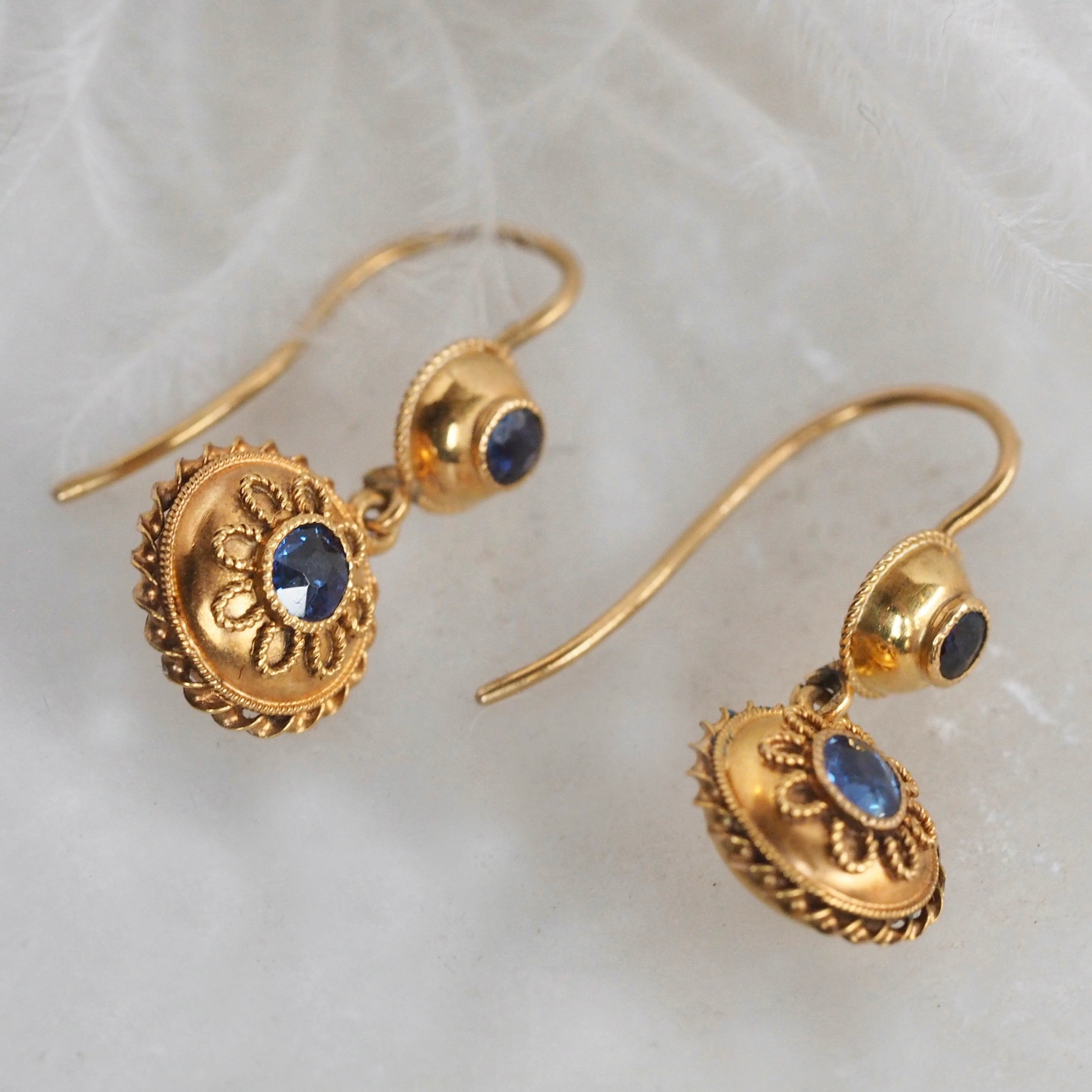 Vintage English 15k Gold Filligree Natural Sapphire Earrings