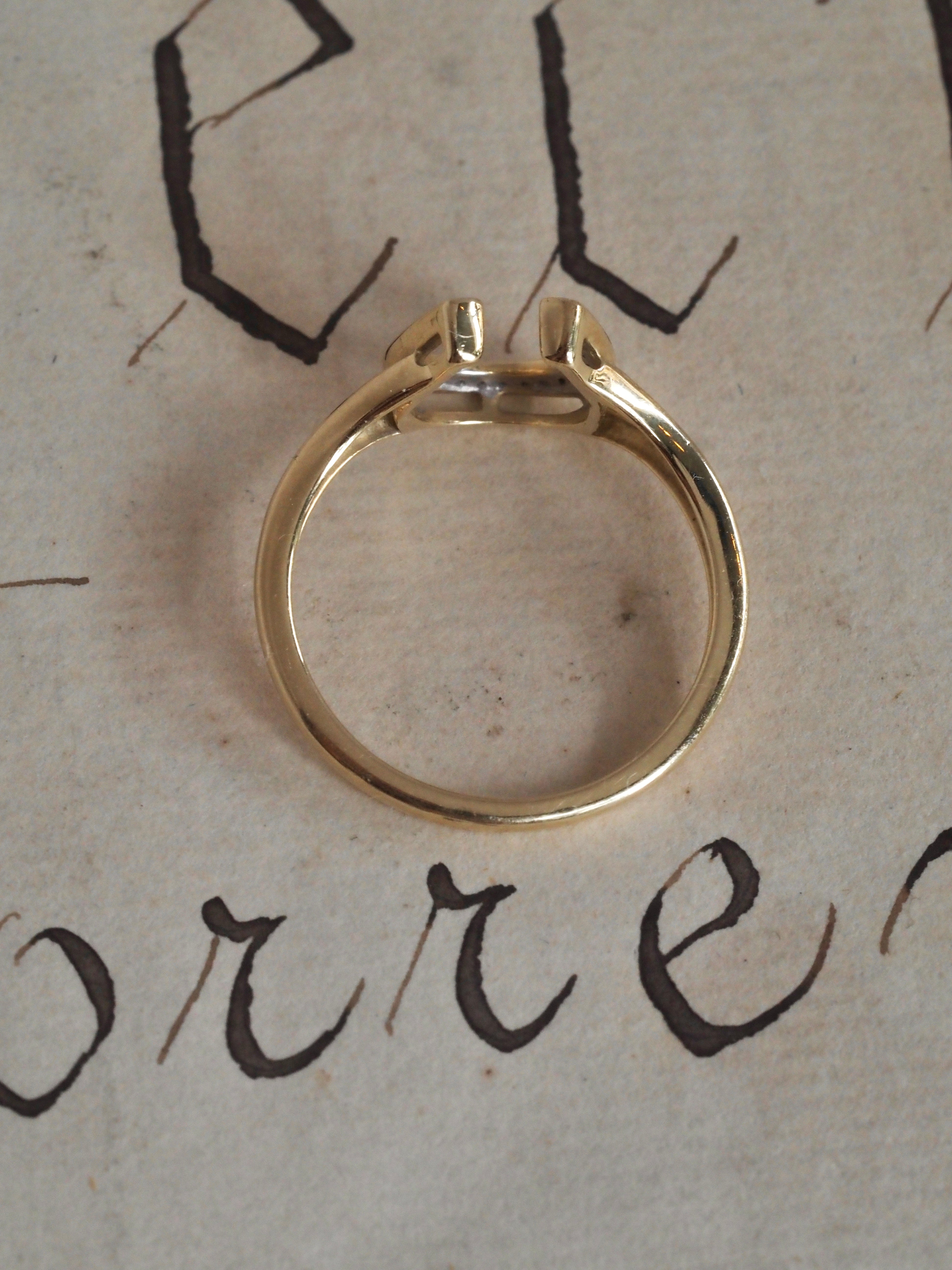 Vintage Horseshoe Diamond 10k Gold Ring