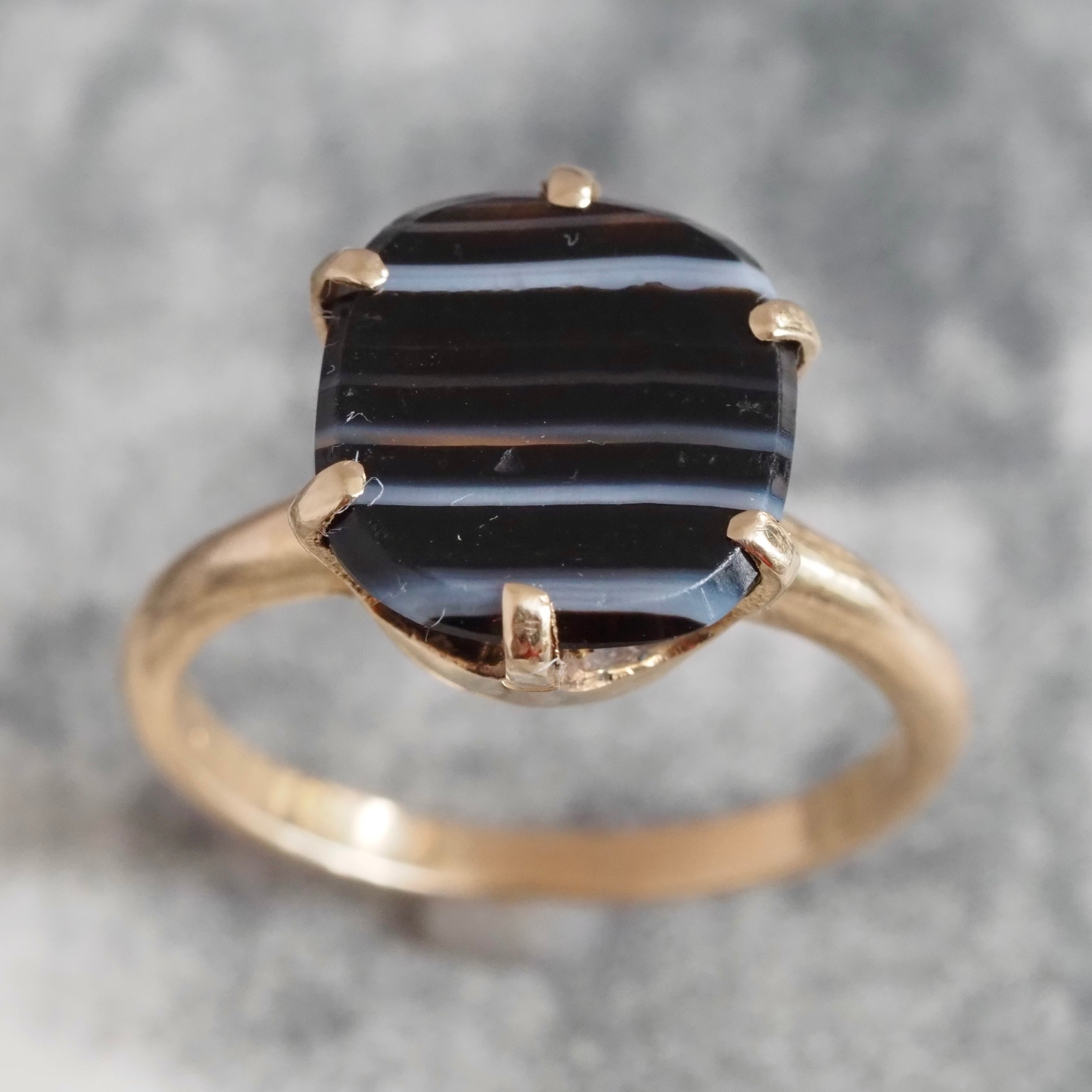 Vintage English Banded Agate 14k Gold Ring