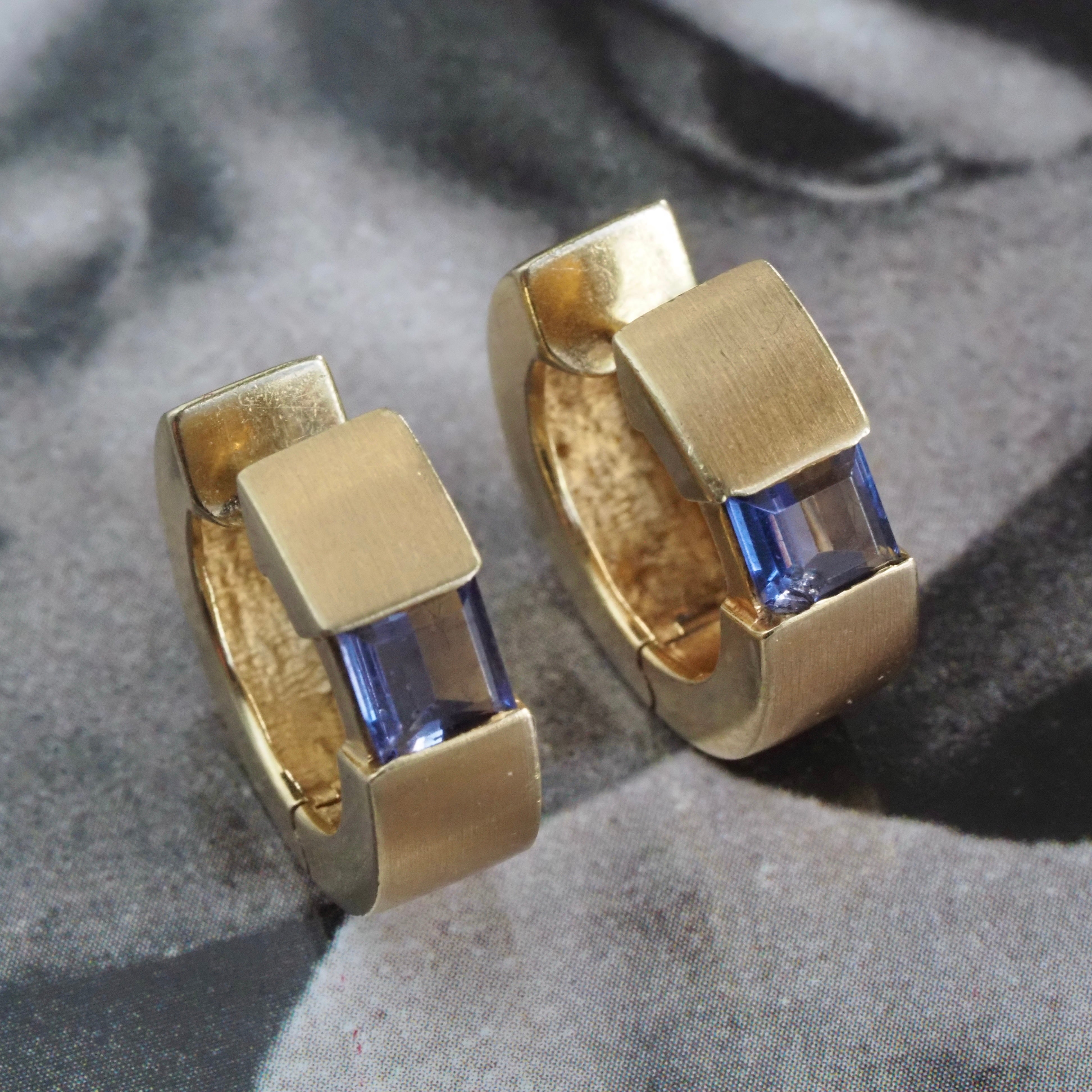 Iolite 14k Gold Brushed Hinged Huggie Hoops