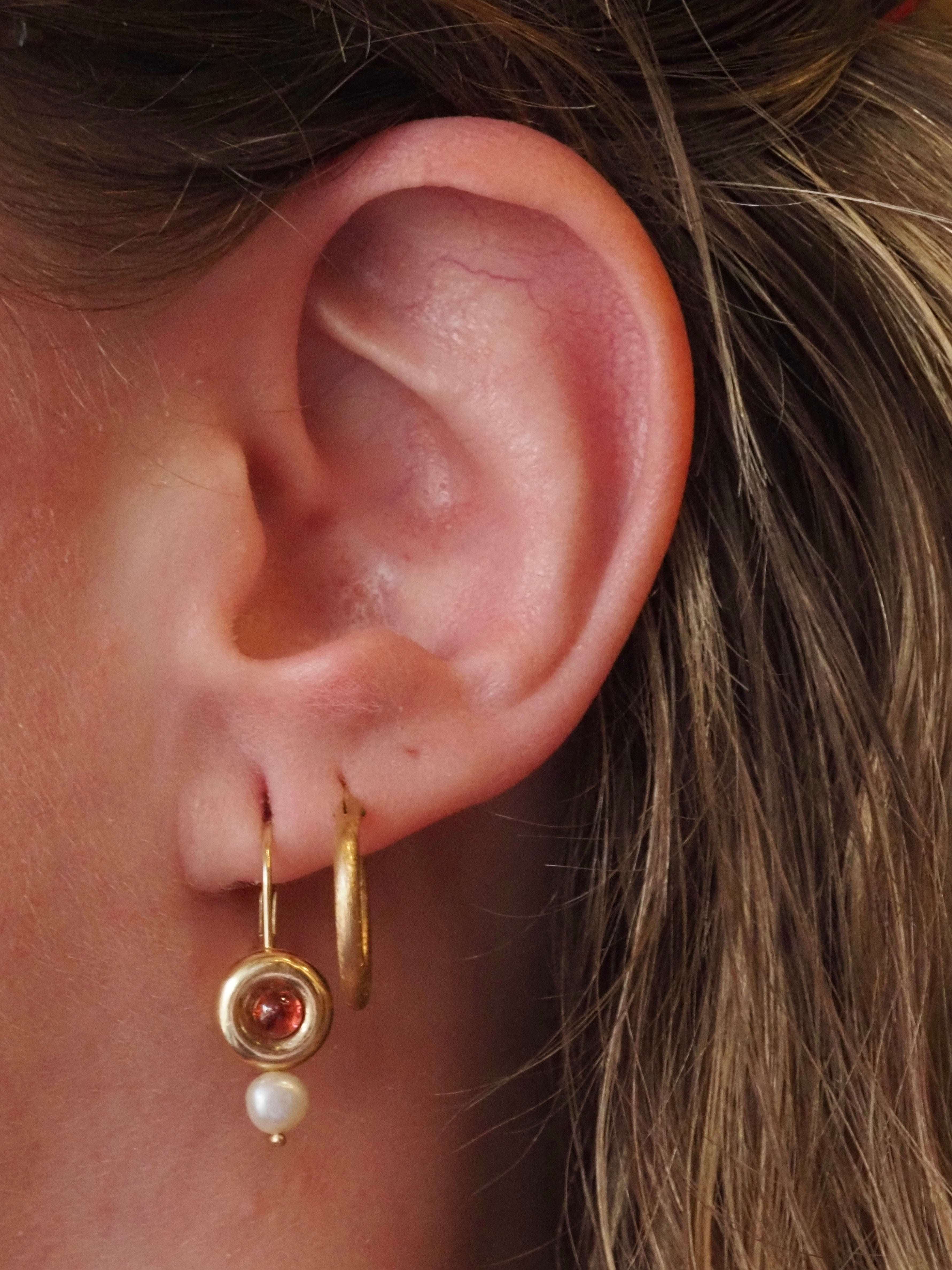 Vintage Garnet and Pearl 14k Gold Leverback Earrings
