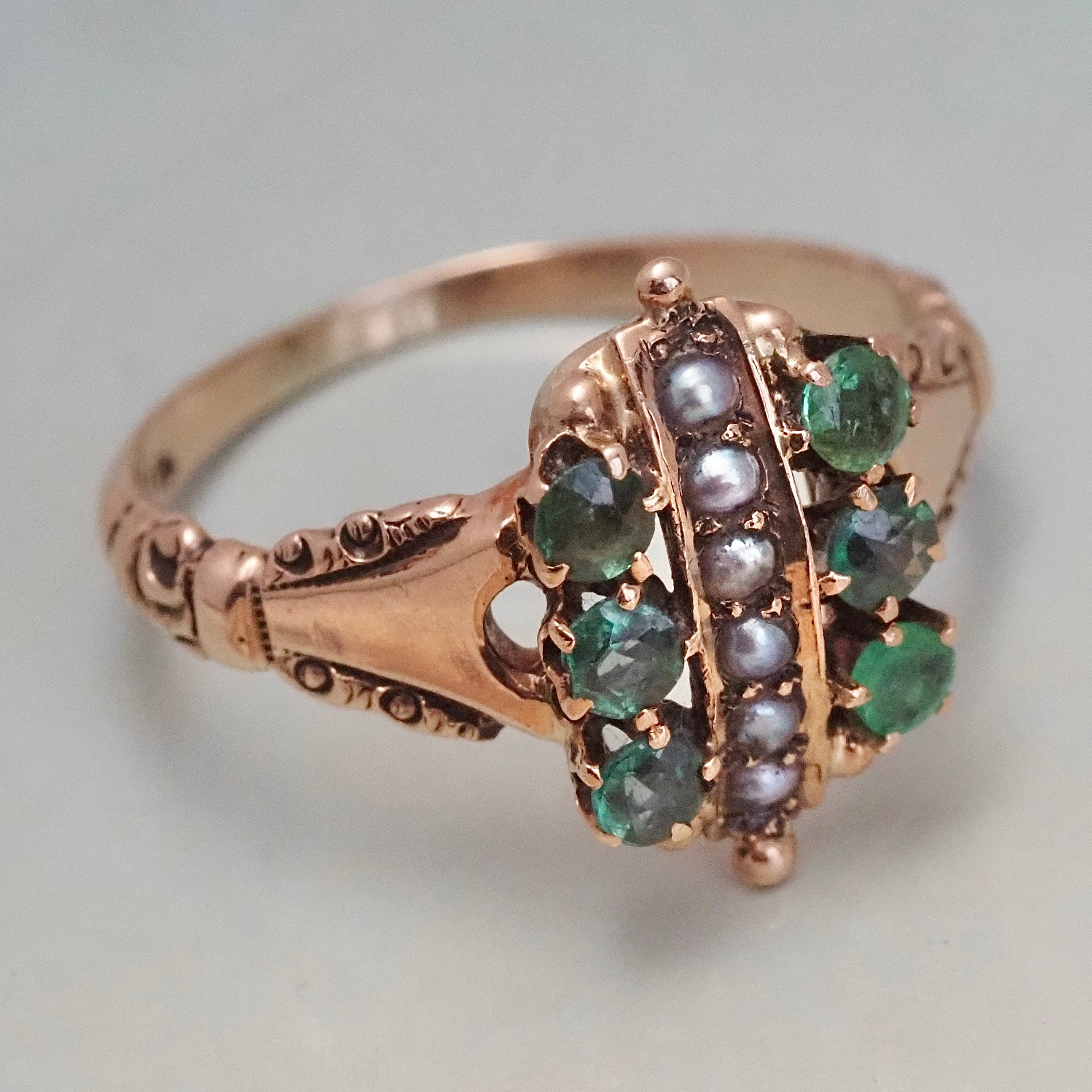 Antique Victorian Emerald & Pearl 10k Gold Ring