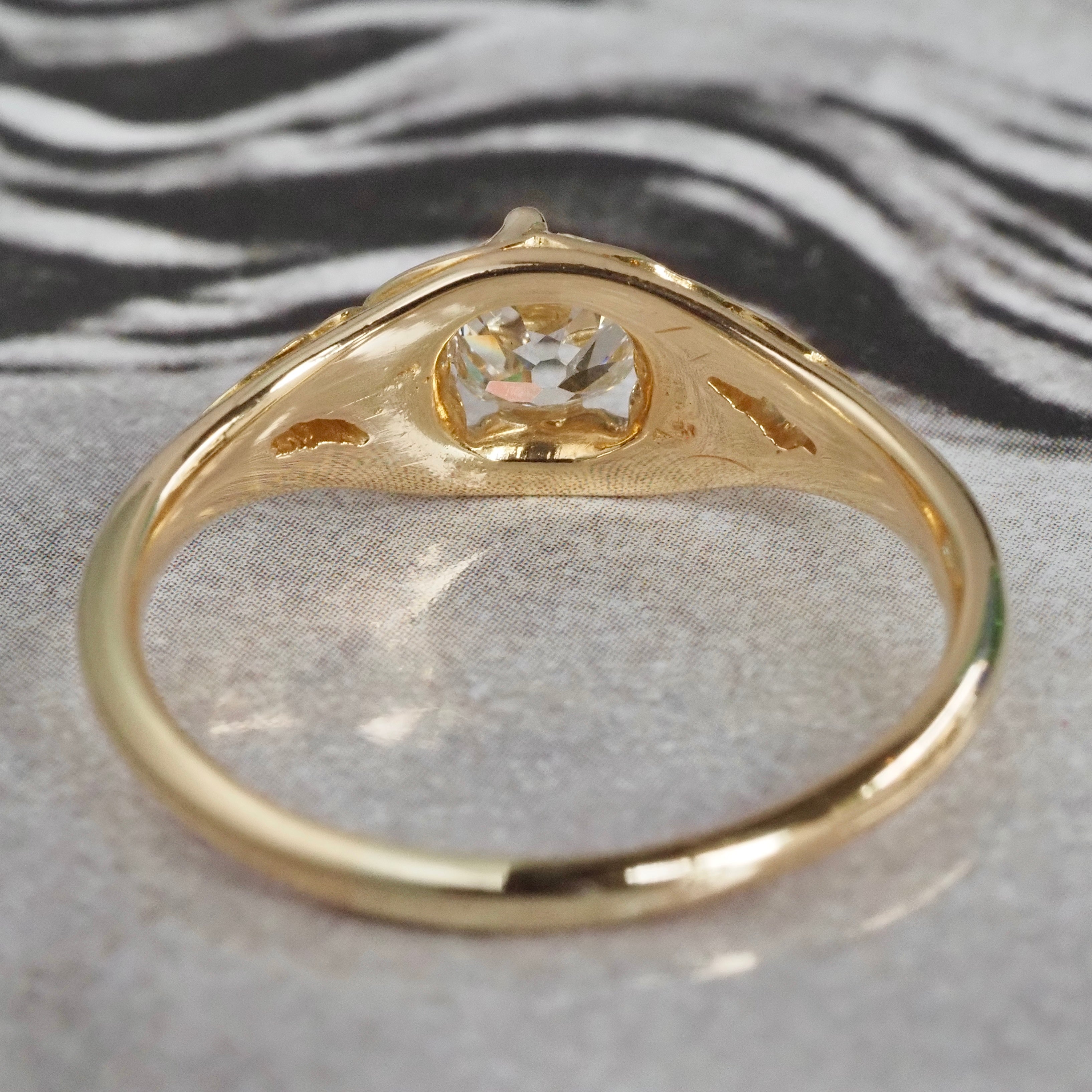 Vintage Victorian Style Old Mine Cut Diamond 18k Gold Engagement Ring