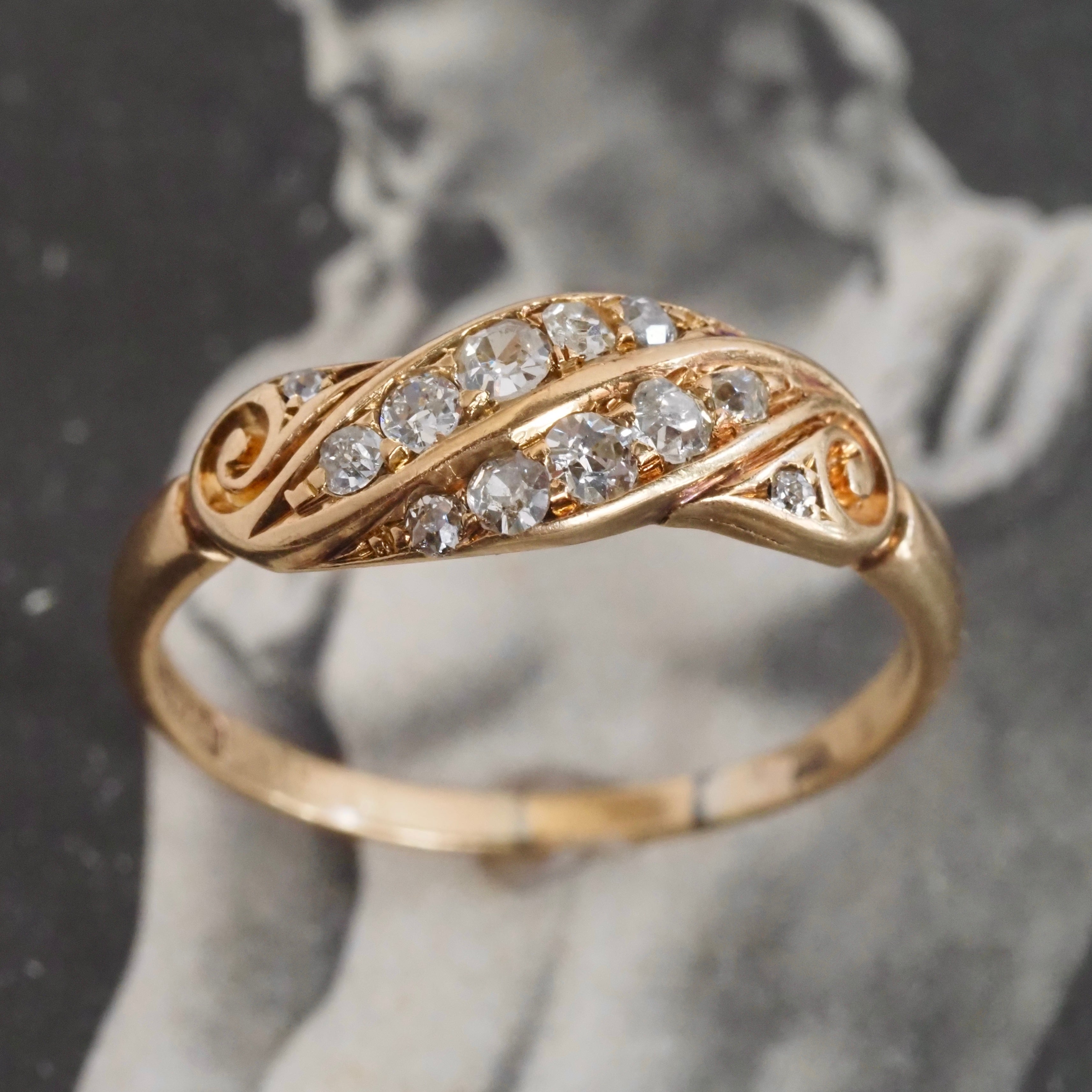Antique English Old Mine Cut Diamond 18k Gold Scroll Ring