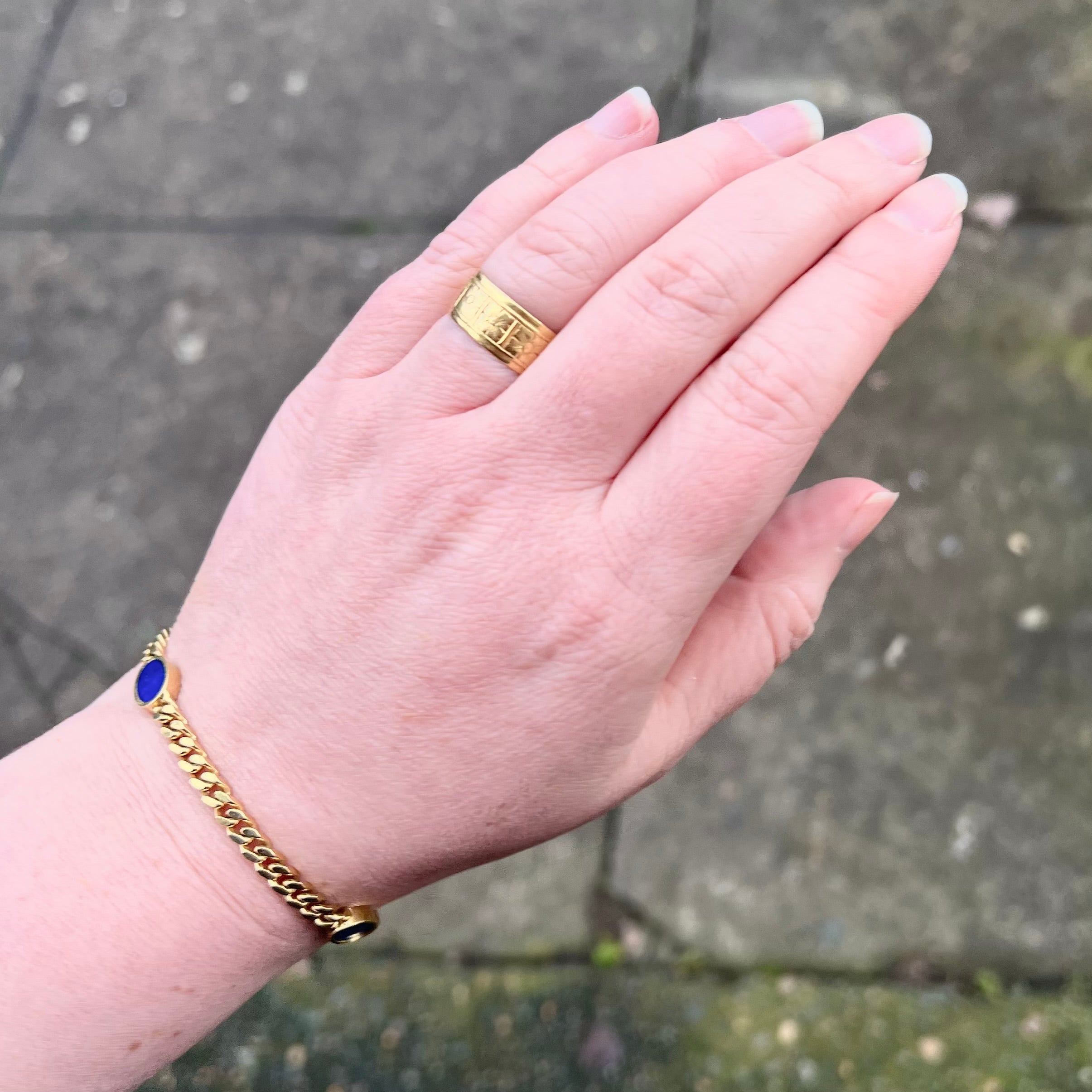 Vintage Italian 18k Gold Lapis Station Curb Solid Link Chain Bracelet