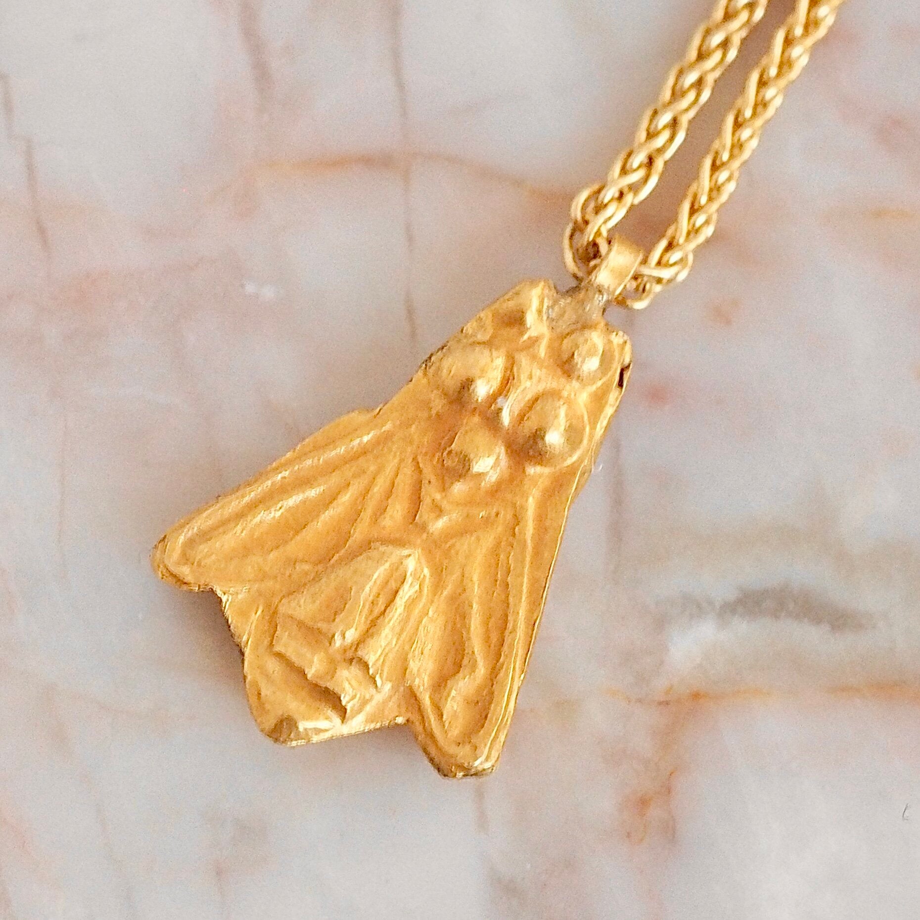 Ancient 18k Gold Bee on 10k Gold Wheat Chain Necklace