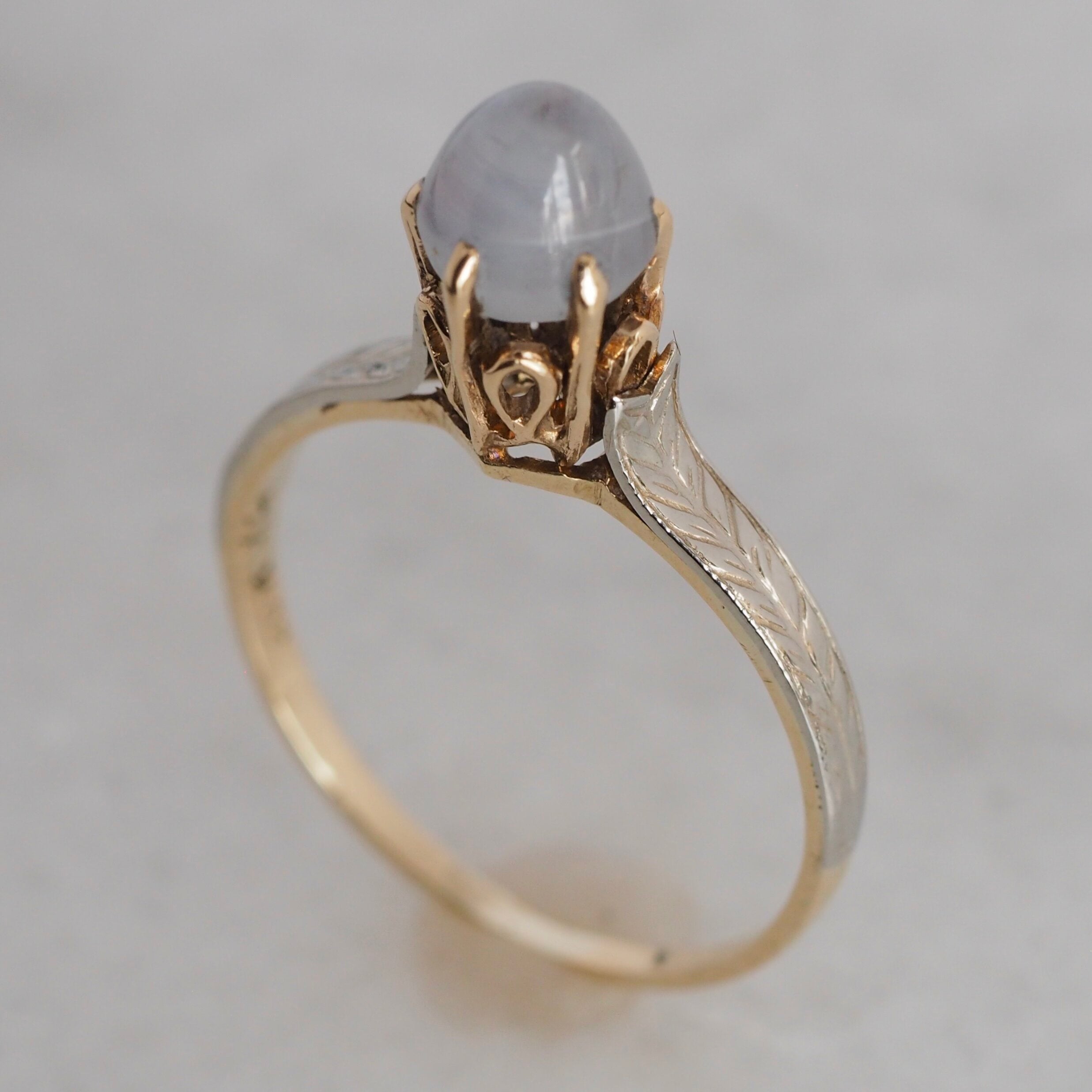 Antique Art Deco 10k and 20k Gold Natural Star Sapphire Bullet Ring
