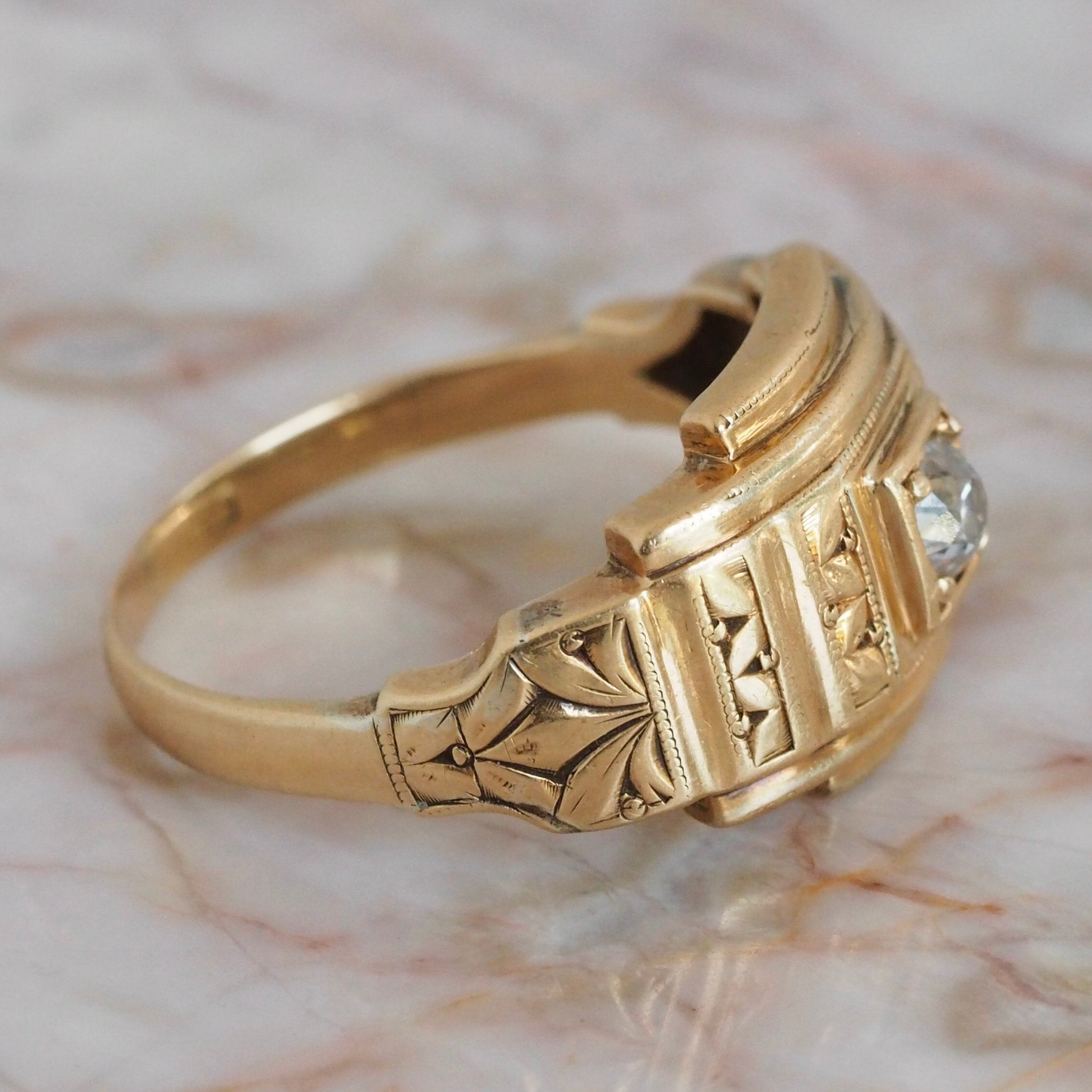 Antique Art Deco 18k Gold Engraved Dome Diamond Ring